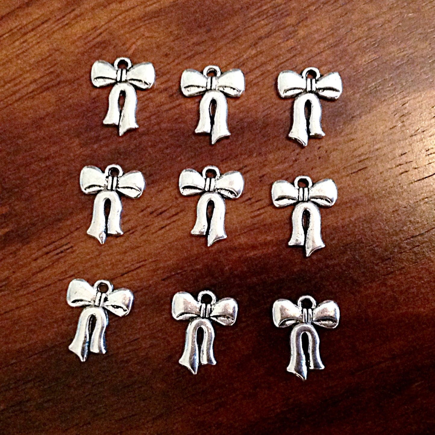 20 Bow Charms, Antique Silver Charms, Silver Bow Charms, Bow Tie Charms, Baby Charms, Knott Charms, Jewelry and Craft Supplies, Findings