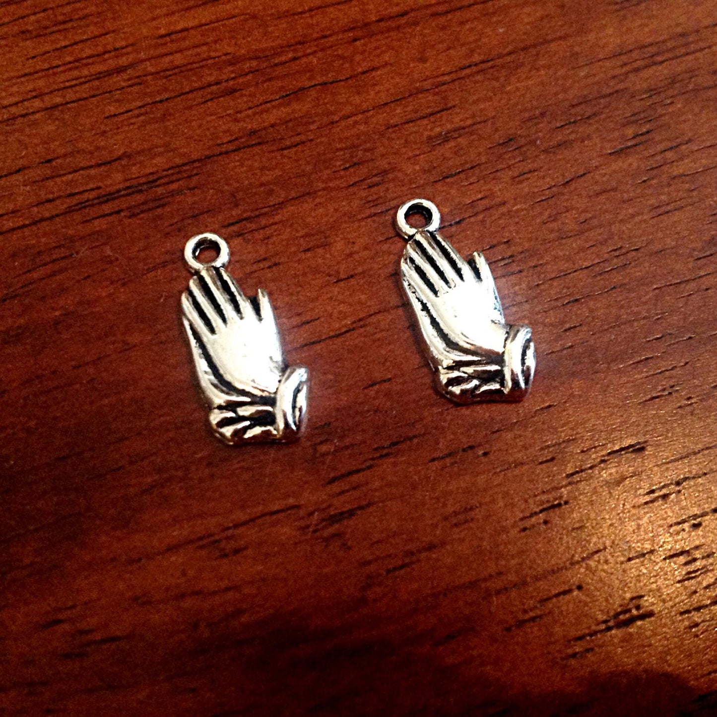 50, Praying Hand Charms, Prayer Charms, Charms Bulk, Armor of God Charms, Hand Charms, Praying Hands Pendant, Religious Charms, Findings