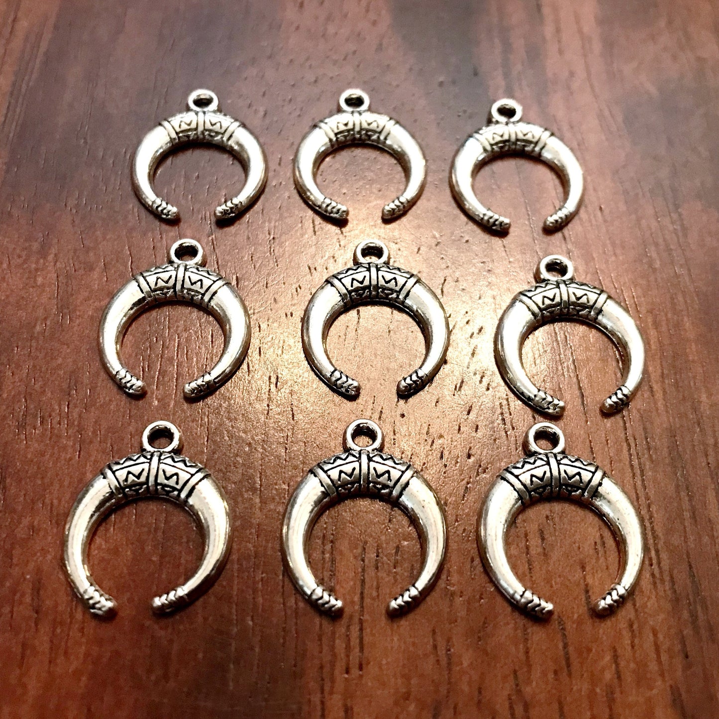 20, Crescent Moon Charms, Horn Charms, Tribal Charms, Silver Tusk Charms, Boho Moon Charms, Crescent Moon Pendants, Findings