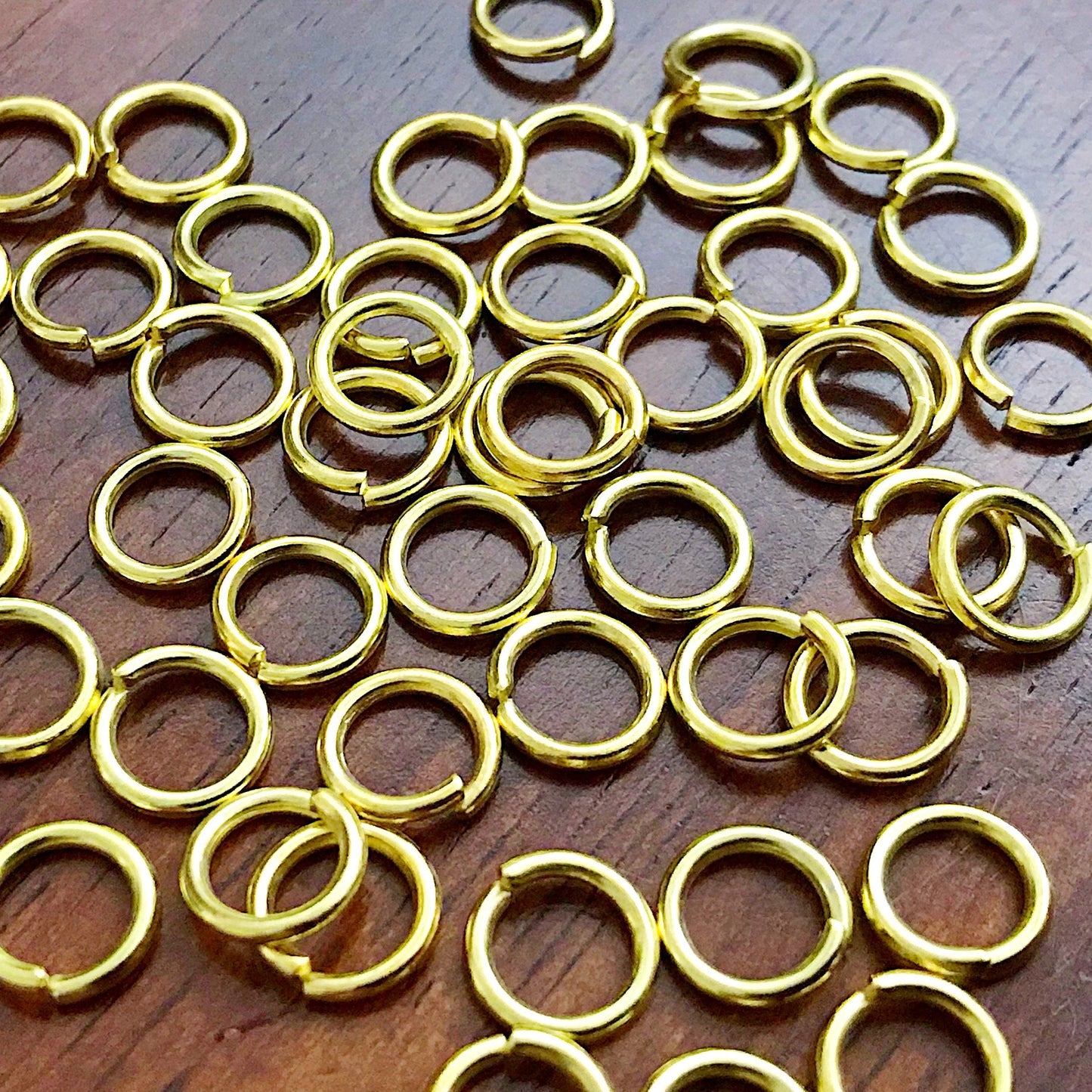 100pcs, 8x1mm Strong Jump Rings, 8 x 1mm Gold Tone Jump Rings, Heavy Duty 8mm x 1mm Jumprings, Industrial Strength Jump Rings, Findings