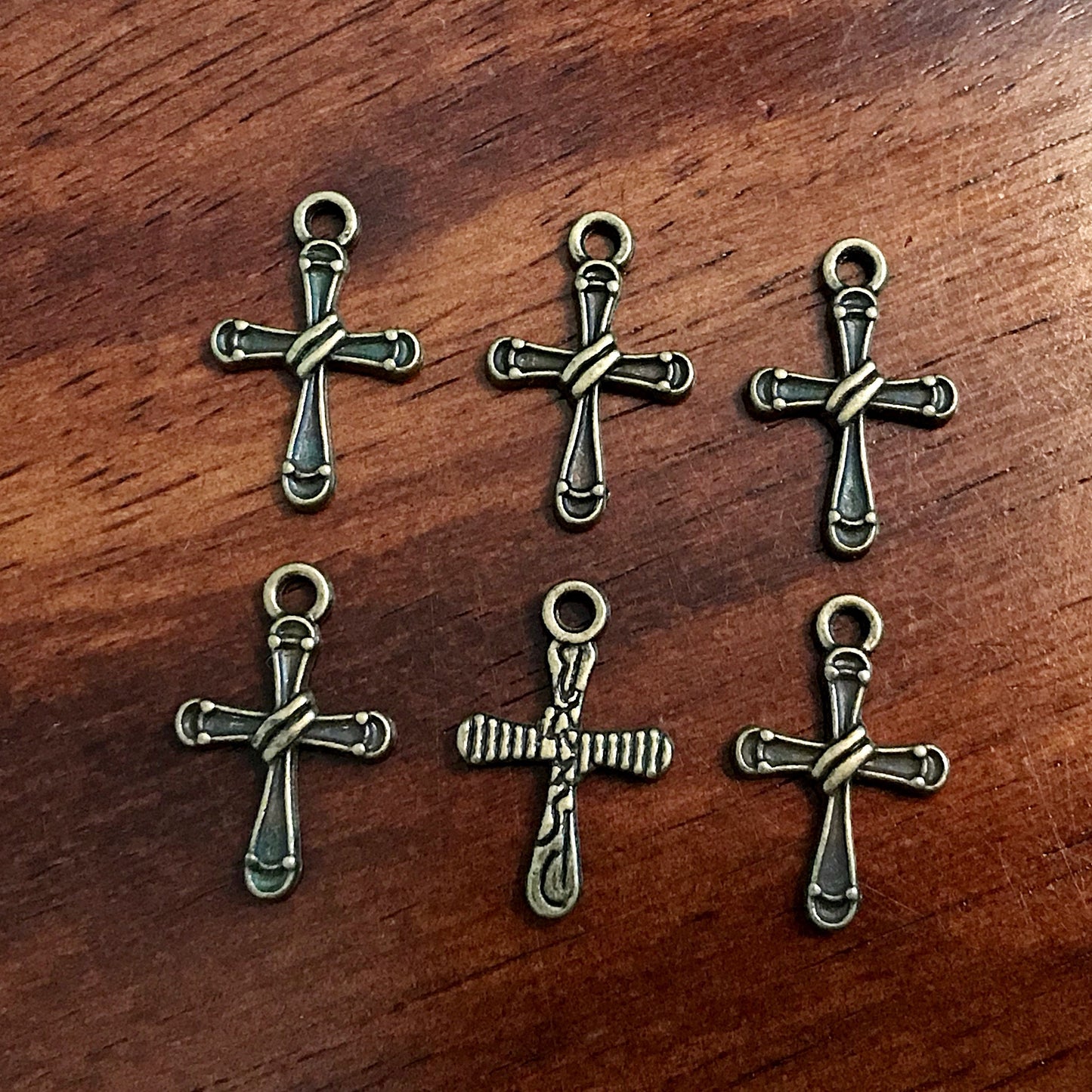 25pcs, Cross Charms, Antique Bronze Charms, Crucifix Charms, Beautiful Cross Charms, Fancy Cross Charms, Bronze Cross Pendants, Finding