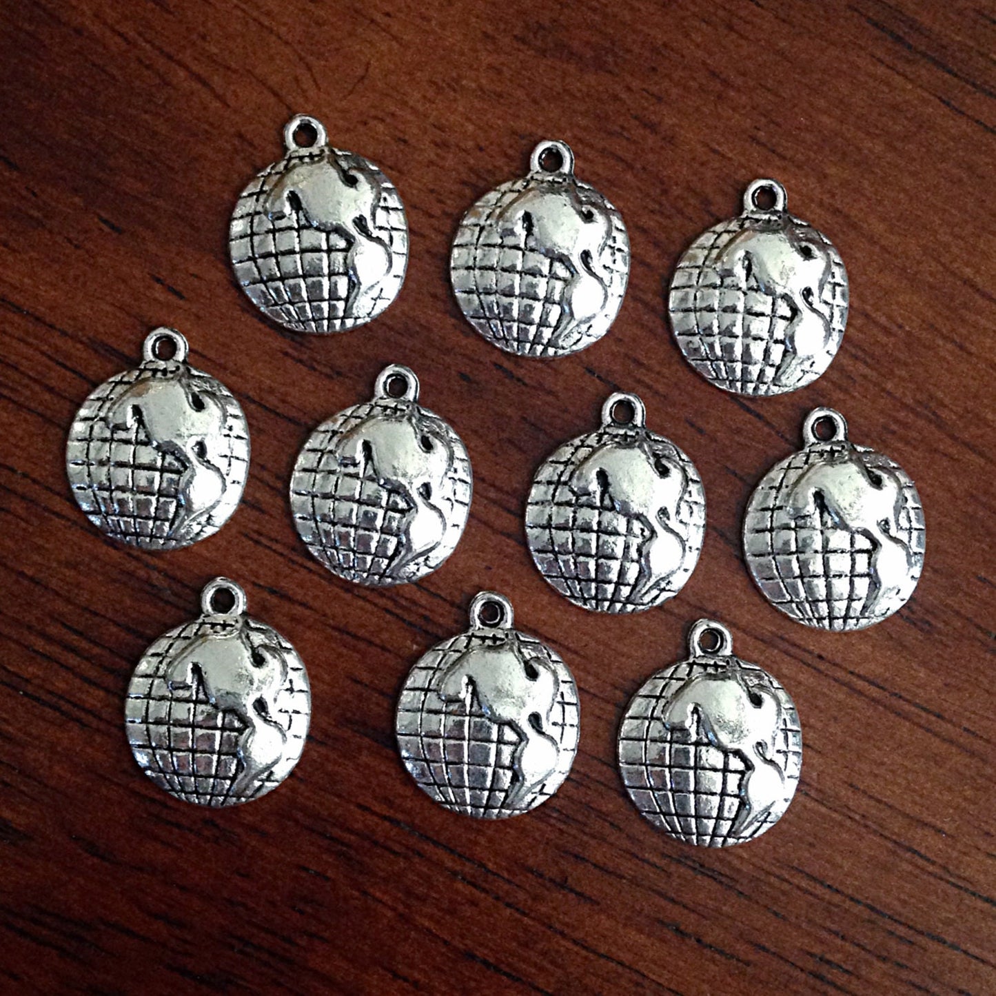 Bulk 25 Globe Charms, Antique Silver Globe Charms, Planet Charms, World Charms, Earth Charm, Jewelry and Crfat Supplies, Findings
