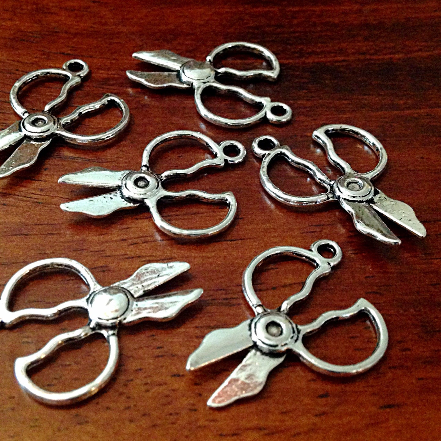 15 Scissors Charms, Antique Silver Charms, Silver Scissors Pendants, Sewings Charms, Scissor Charms, Findings, Jewelry and Craft Supplies