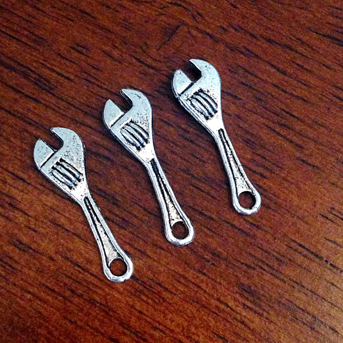 Bulk 25 Wrench Charms, Antique Silver Charms, Wrench Charms, Tools Charms, Hand Tools Charms, Findings, Jewelry and Craft Supplies
