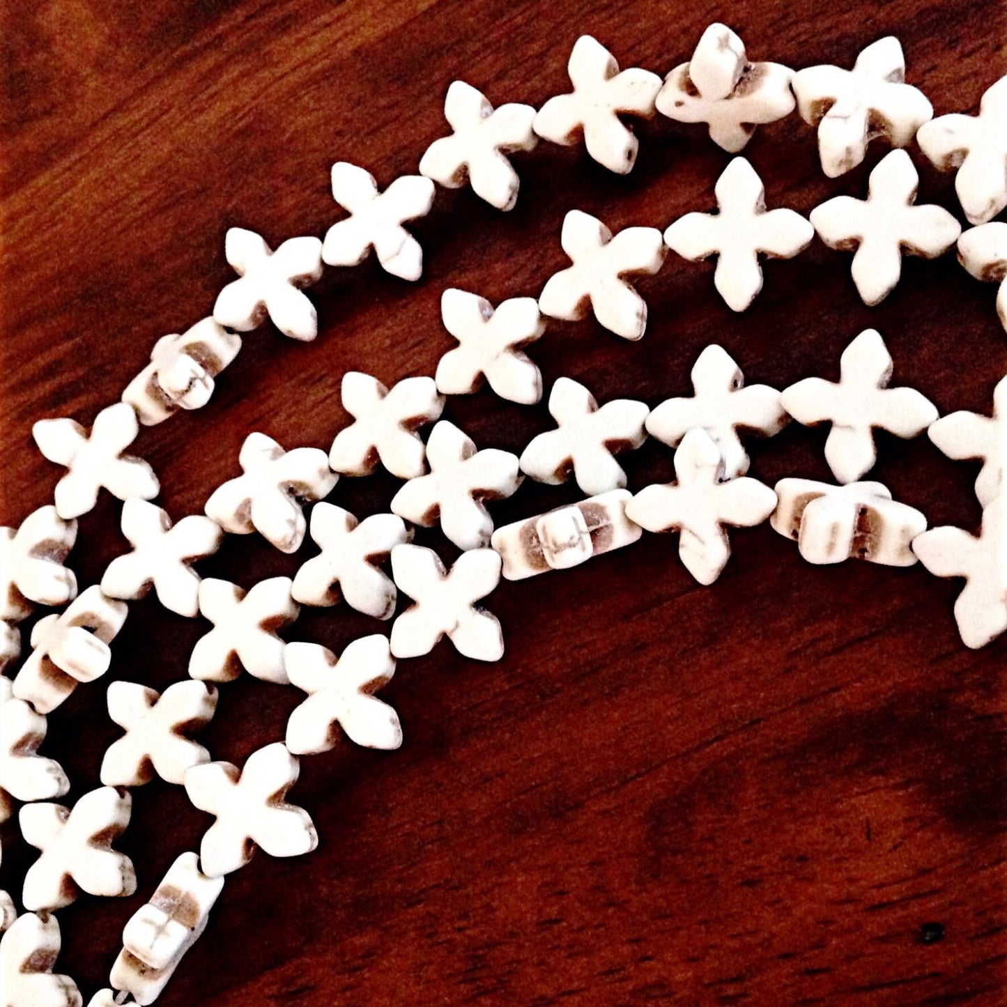 Bulk 30 pcs, 20x20mm Turquiose Beads, Howlite Beads, Star Beads, Beige Turquoise Cross Beads, Craft and Jewelry Supplies, Findngs