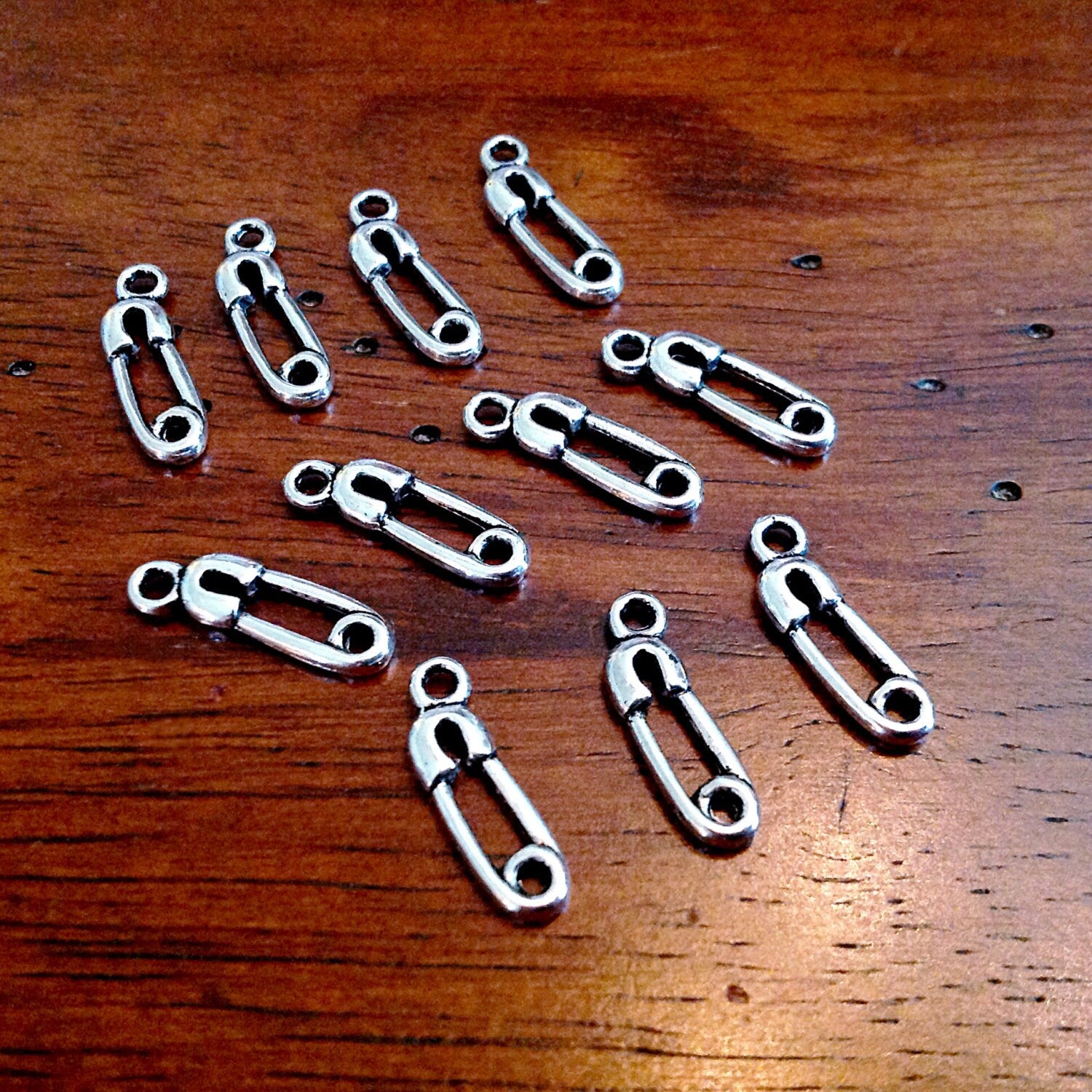 Bulk 25 Safety Pin Charms, Antique Silver Charms, Baby Charms, Diaper Pin Charms, Baby Pin Charms, Sewing Charms, Craft and Jewelry Supplies
