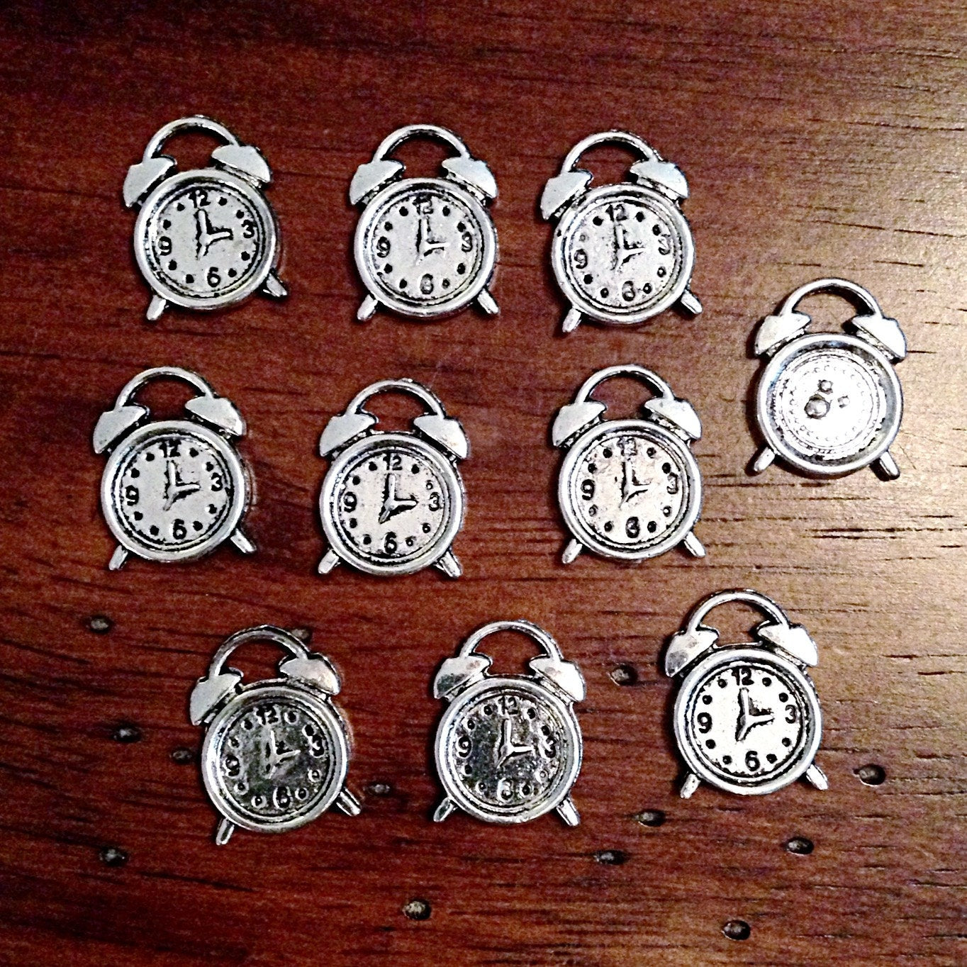 Bulk 25 Clock Charms, Antique Silver Charms, Silver Clock Charms Almarm Clock Charms, Travel Charms, Findings, Crafts and Jewelry Supplies