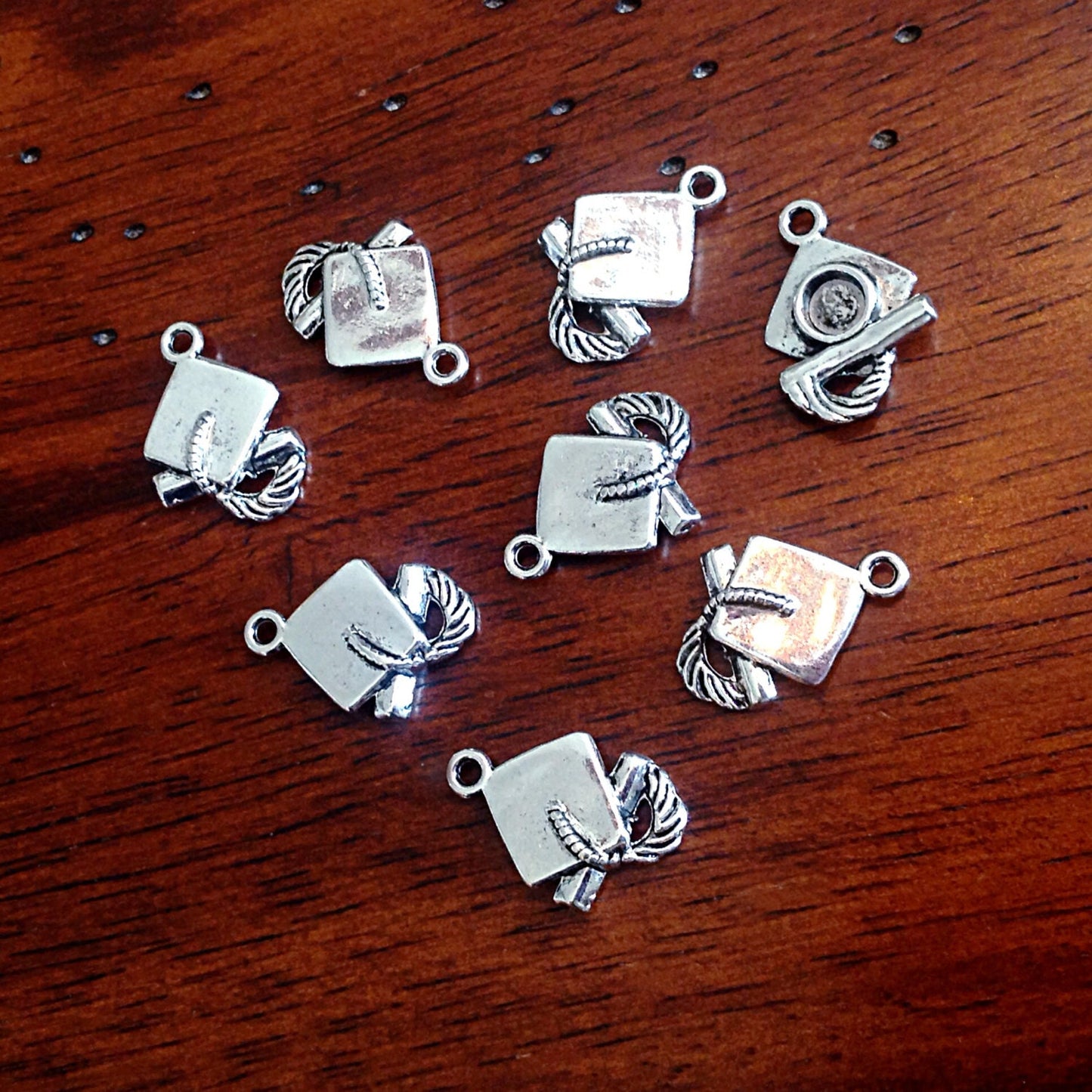 20pcs Graduation Cap Charms, Graduation Charms, Cap and Gown Charms, School Charms, Graduation Hat Charms, Diploma Charms, Findings