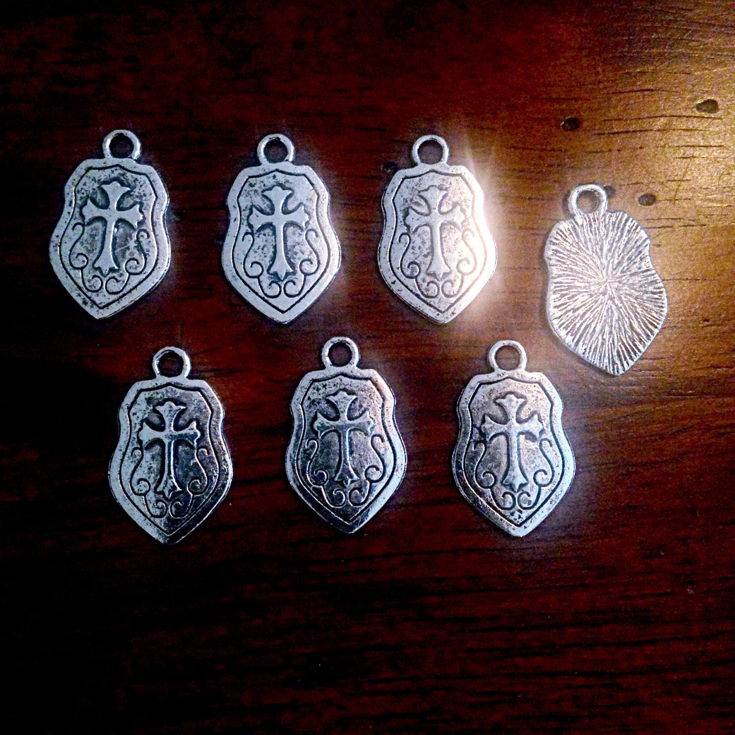 30pcs, Shield Charms, Shield of Faith Charms, Armor of God Charms, Ephesians 6:10-18, Antique Silver Shield Pendants, Findings