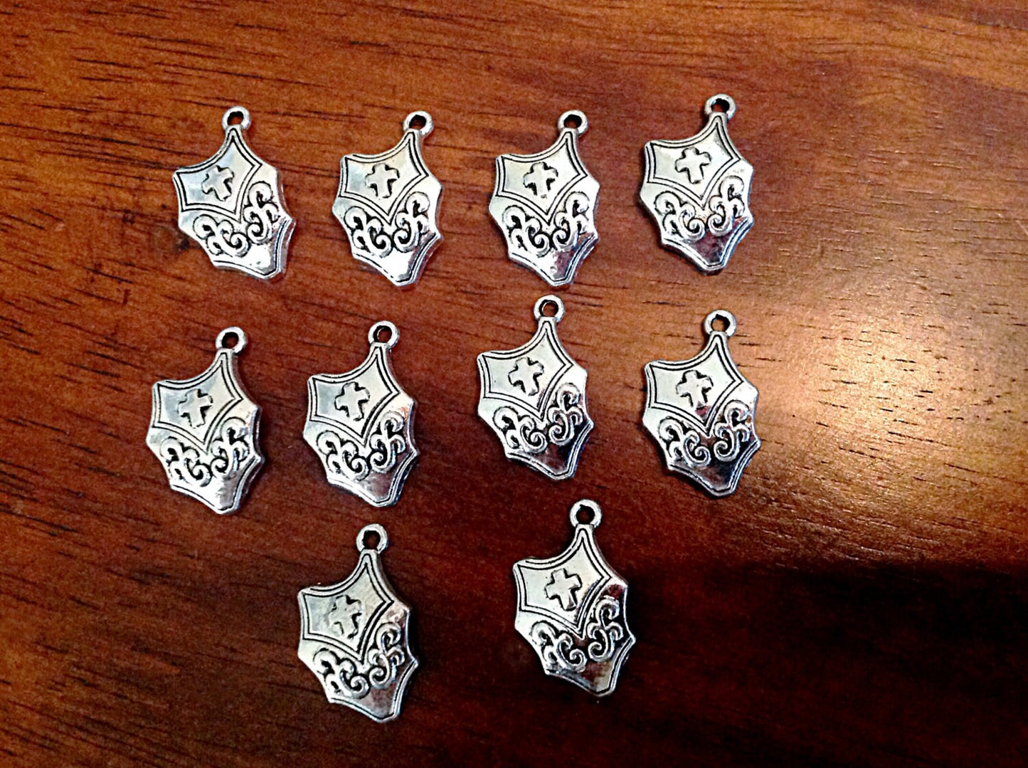30pcs, Shield Charms, Shield of Faith Charms, Armor of God Charms, Ephesians 6:10-18, Antique Silver Shield Pendants, Findings