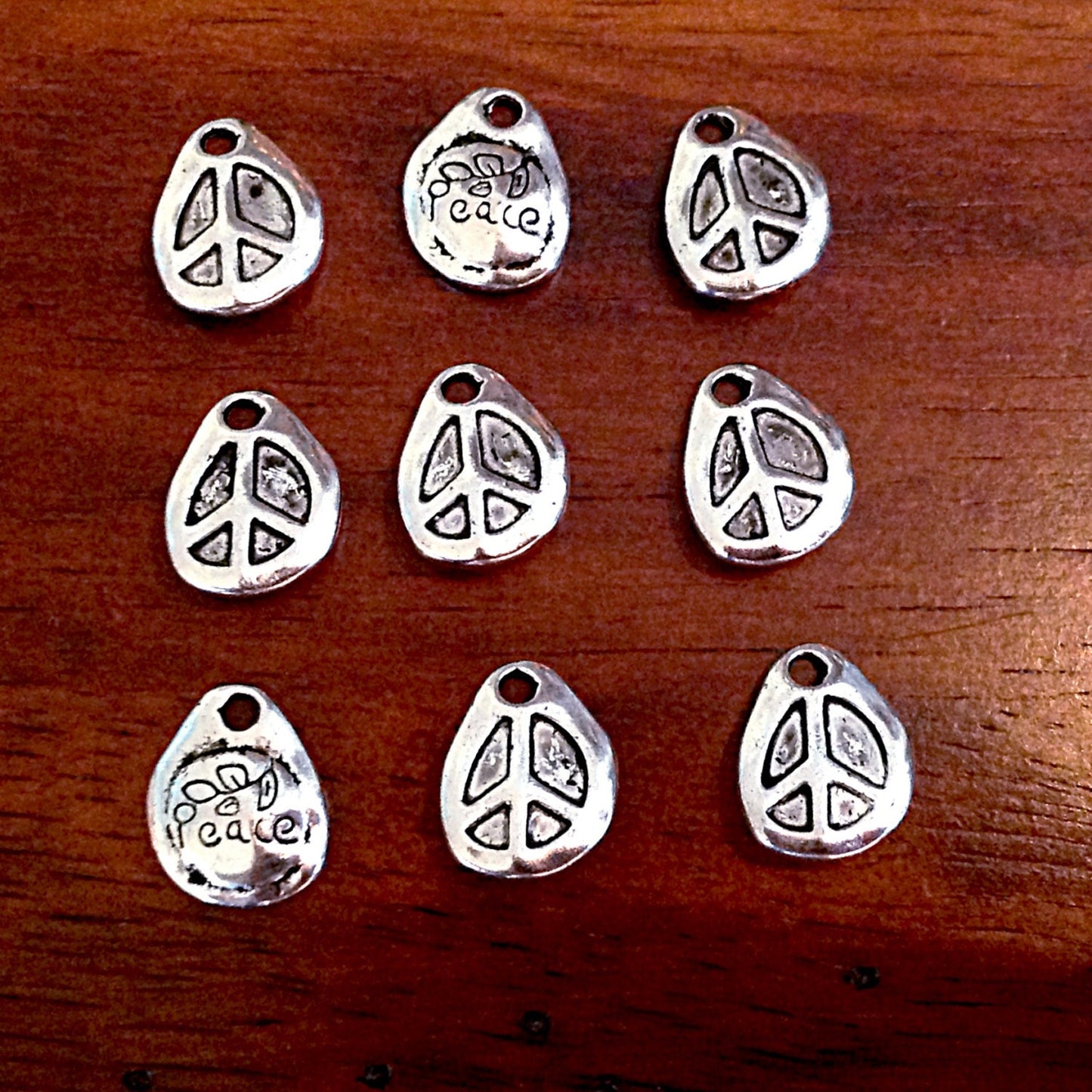 20pcs, Peace Sign Charms, Antique Silver Charms, Silver Peace Sign Charms, Yoga Charms, Zen Charms, Jewelry and Craft Supplies, Findings