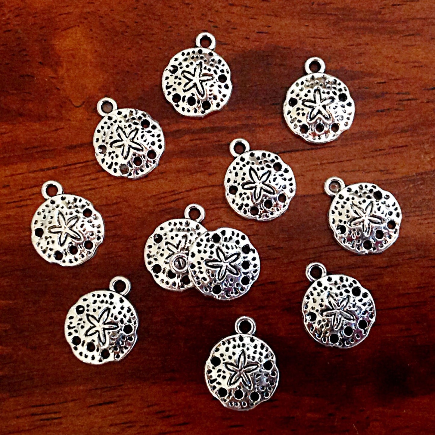 25pcs, Sand Dollar Charms, Antique Silver Charms, Silver Sand Dollar Charms, Shell Charms, Starfish Charms, Jewelry and Craft Supplies