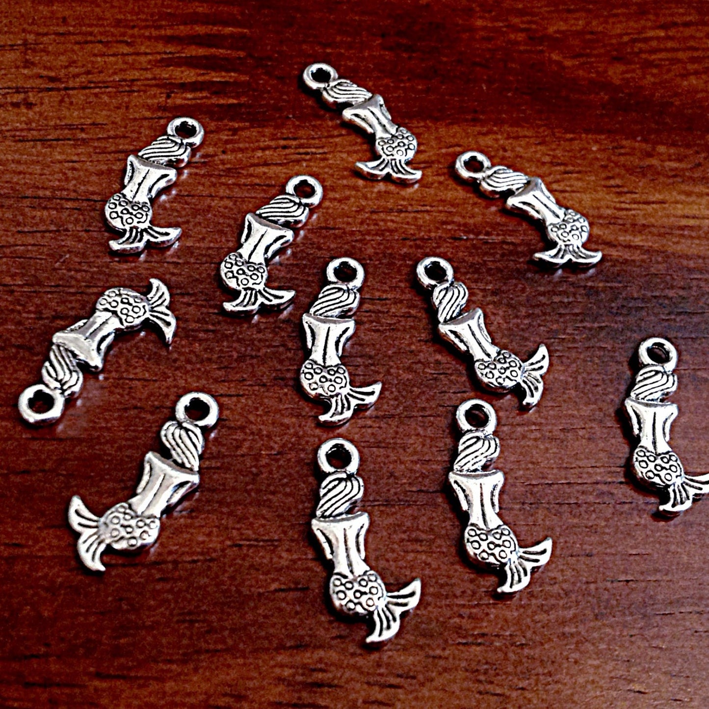 25pcs, Mermiad Charms, Antique Silver Charms, Silver Mermaid Charms, Double Sided Mermaid Charms, Fish Charms, Crafts and Jewelry Supplies