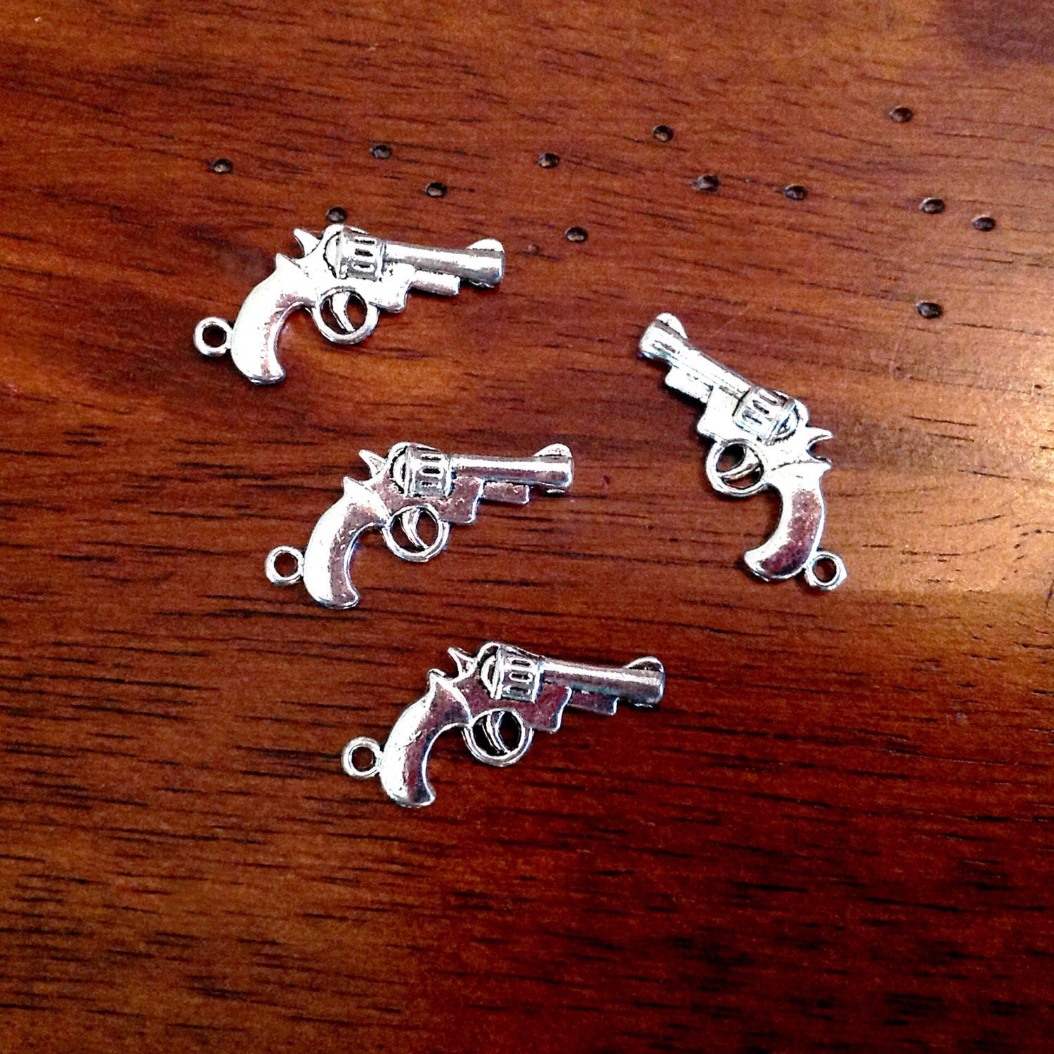 20pcs Pistol Charms, Antique Silver Charms, 3D Pistol Charms, Gun Charms, Double Sided Gun Charms, Jewelry and Craft Supplies, Findings