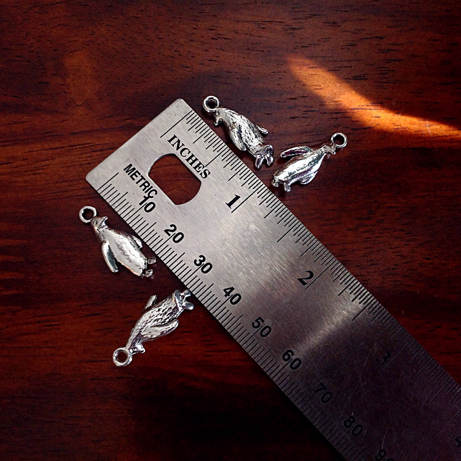 Penguin Charms, 20pcs, Antique Silver Charms, 3D Penguin Charms, Emperor Penguin Charms, Seal Charms, Antarctica Charms, Findings