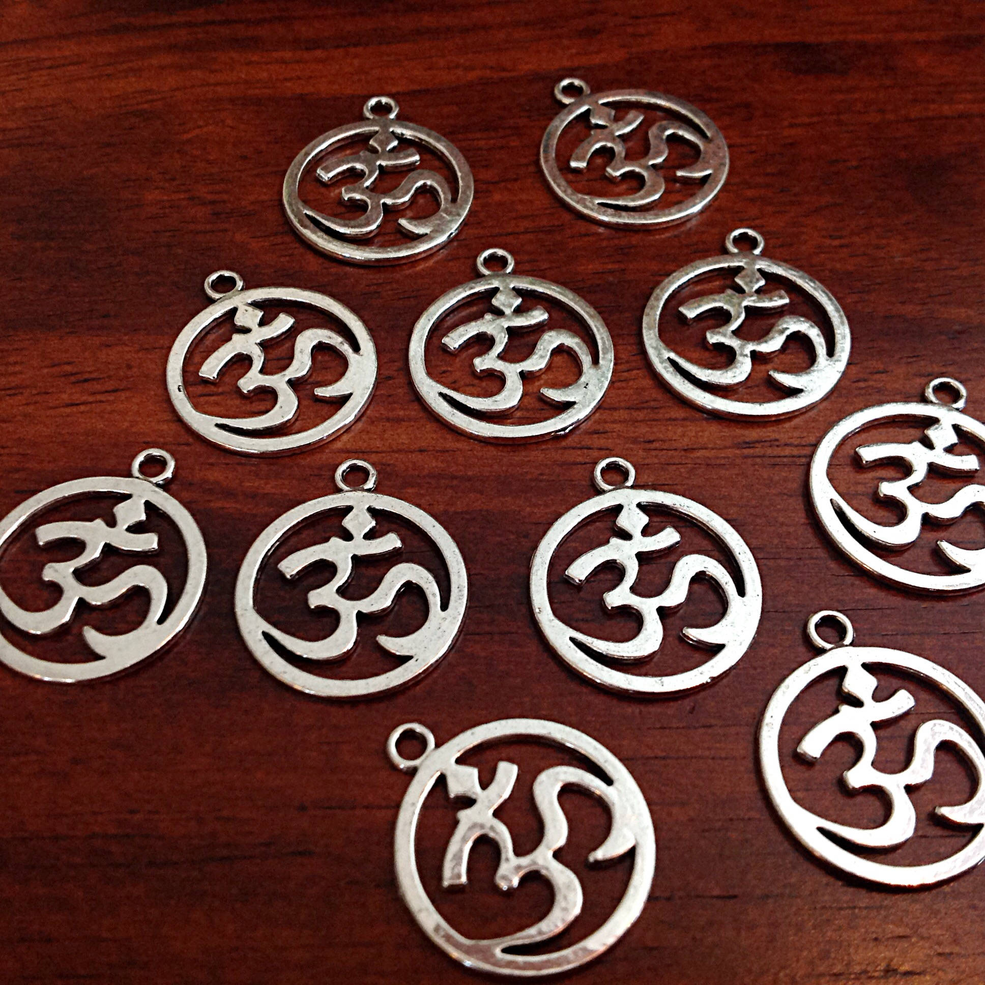 10pcs, OM Charms, Antique Silver Charms, Large OM Charms, Yoga, Namaste Charms, Zen Charms, Buddha, Jewelry and Craft Supplies, Findings