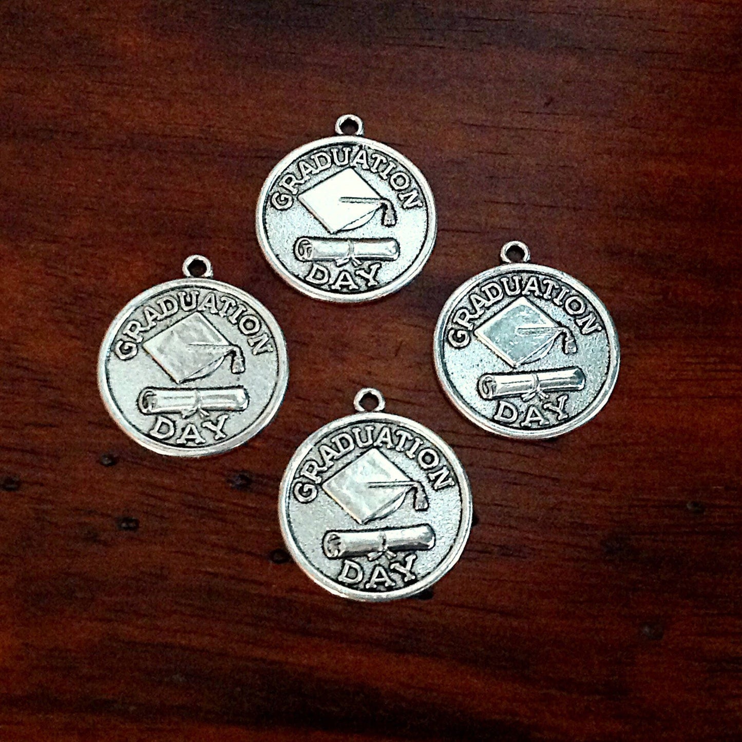 20pcs, Graduation Day Charms, Diploma Charms, Graduation Charms, Cap & Gown Charms, Disc Chams, College Charms, School Charms, Findings
