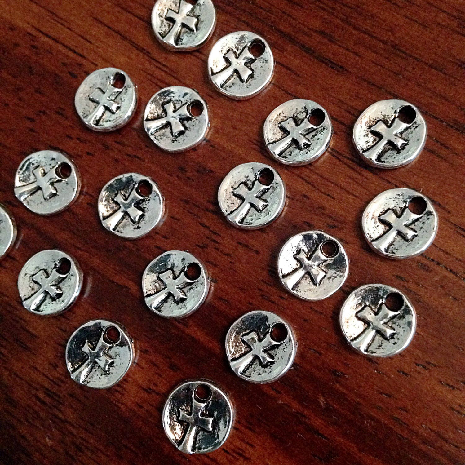 50pcs, Silver Cross Charm, Round Cross Charms, Hammered Cross Charms, Tiny Cross Charms, Double Sided Cross, Coin Cross Charms, Findings