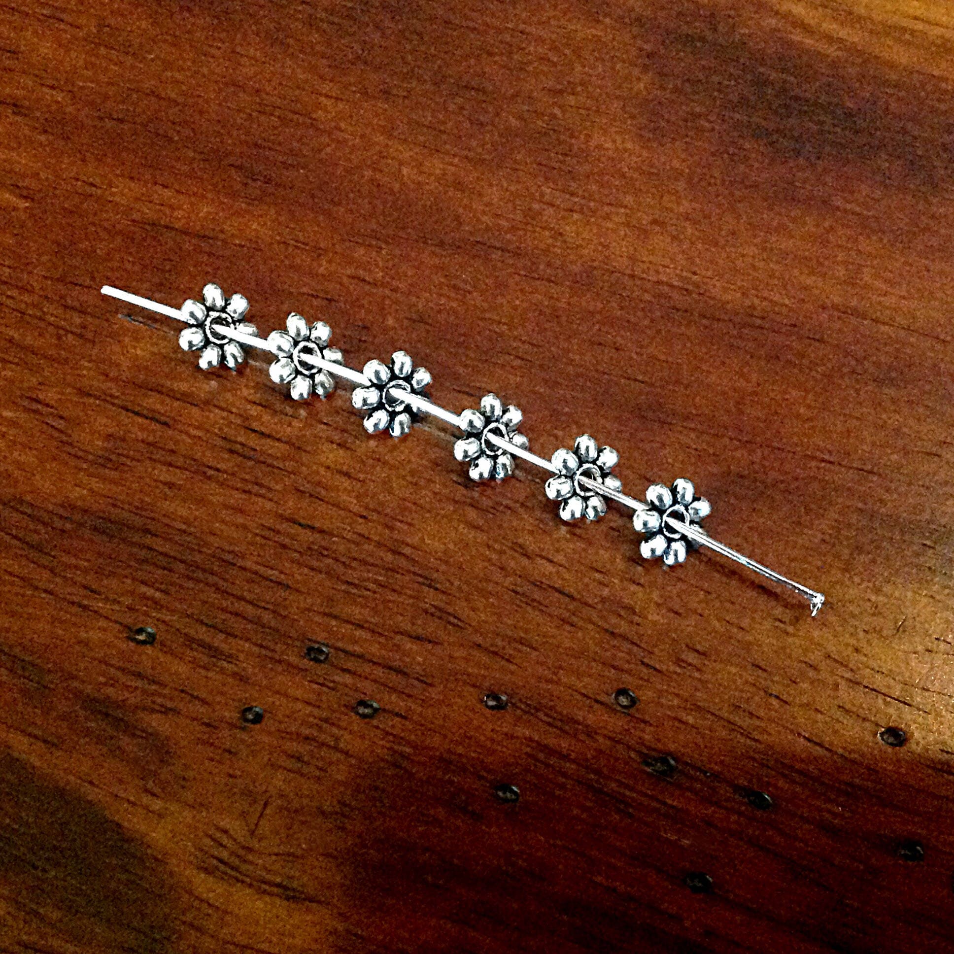 Bulk 50pcs, Flower Spacer Beads, Daisy Beads, Connector Beads, Daisy Spacer Beads, Silver Flower Spacer Beads, Silver Spacer Beads, Finding