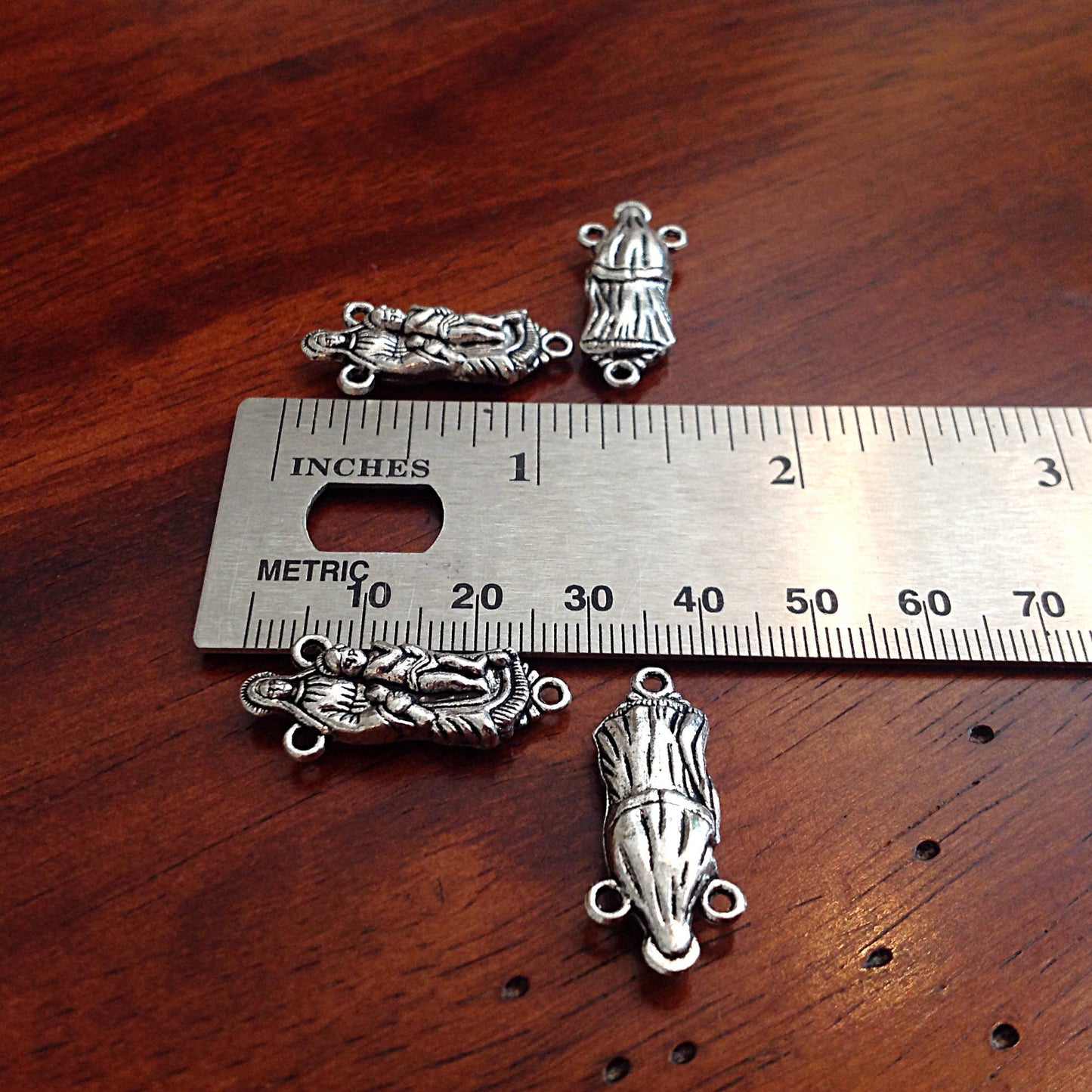 8pcs, 3 Loop Connectors, Rosary Centerpieces, Virgin Mary 3 Loops Connectors, Mary and Baby Jesus Charms, Rosary Connectors, Rosary Centers