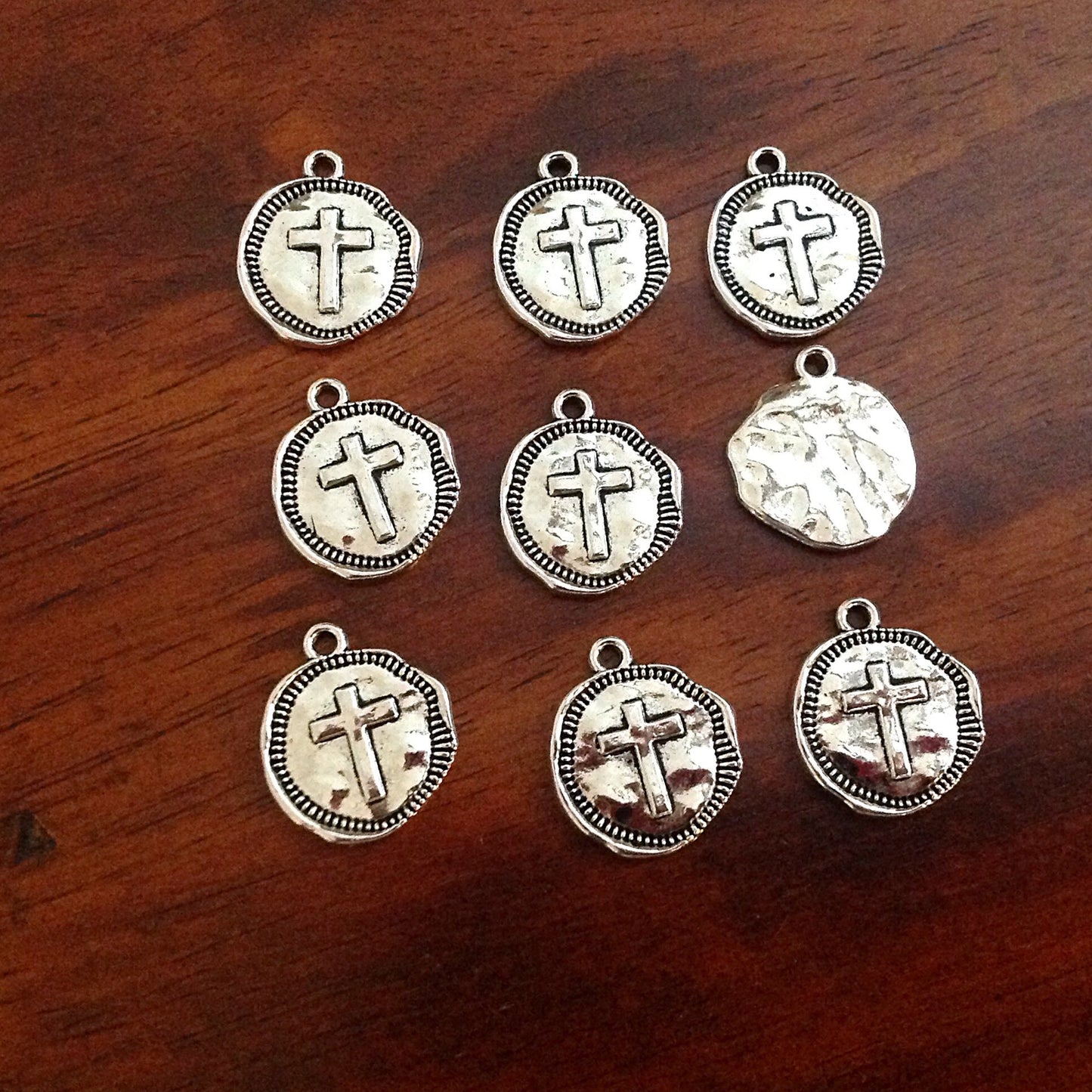 20pcs, Hammered Cross Charms, Antique Silver Cross Charms, Round Cross Charms, Disc Cross Charms, Coin Cross Charms, DIY Jewelry, Findings