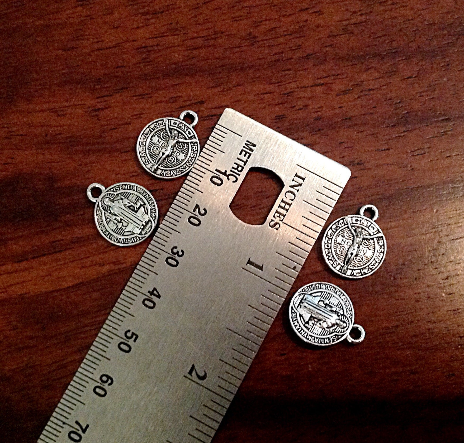 15pcs, Silver Saint Benedict Medal, Devil Chasing Medal, Protection Against Evil Amulet, Double Sided St Benedict Medals, 15mm in diameter