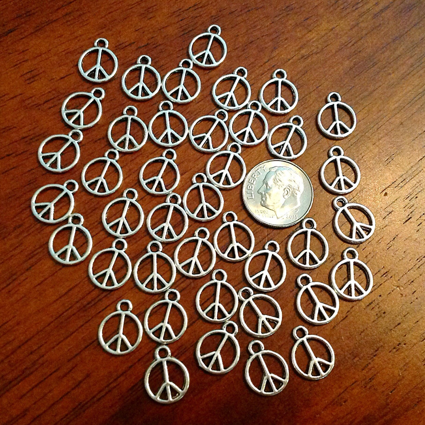 25pcs, Peace Sign Charms, Antique Silver Charms, Small Peace Charms, Yoga Charms, Zen Charms, Jewelry and Craft Supplies, Findings