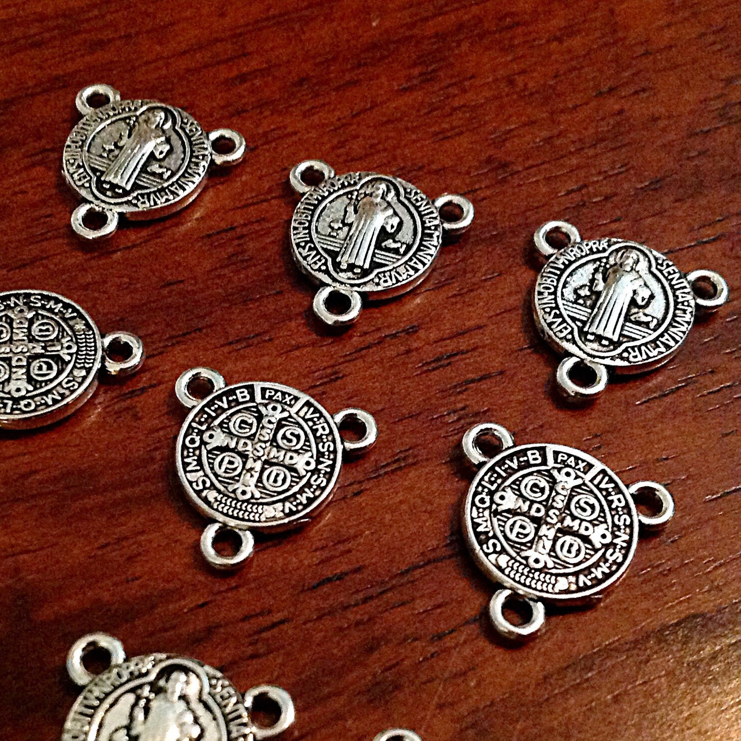18mm, 40pcs, St Benedict Connector Charms, 3 Loop Connectors, Saint Benedict Medals, Rosary Centers, Benediction Charms, Rosary Charms