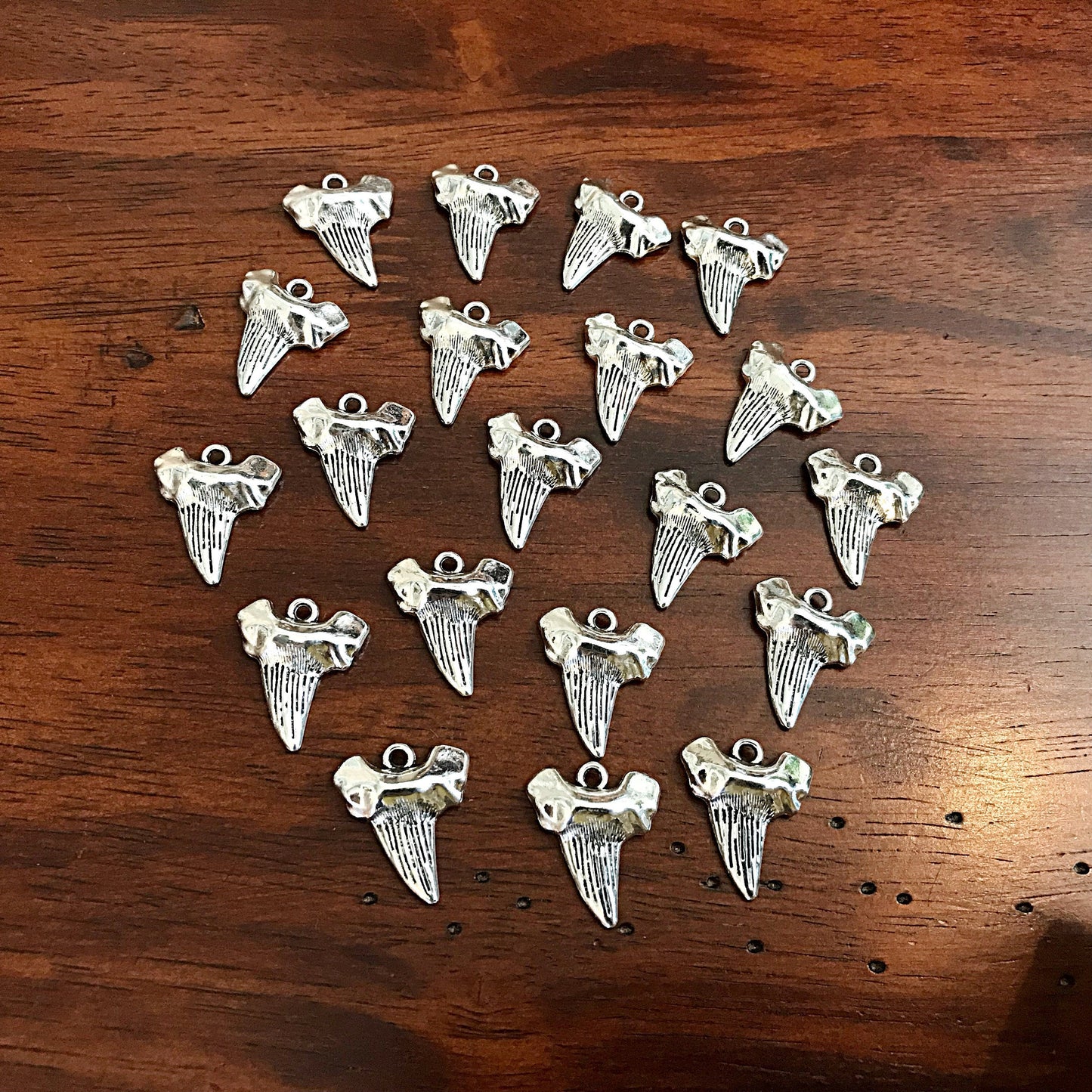 15pcs, Shark Tooth Charms, Shark Tooth Pendants, Shark Charms, Antique Silver Shark Tooth Charms, Ocean Charms, Fishing Charms, Findings
