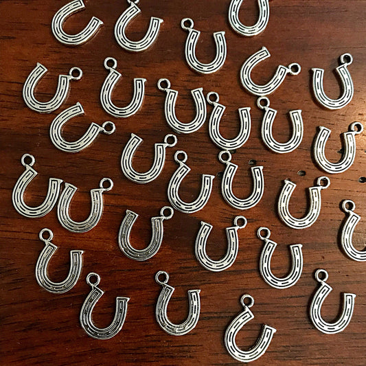 20pcs Silver Horseshoe Charms, Antique Silver Charms, Horse Shoe Charms, Cowboy Charms, Horse Charms, Small Horseshoe Charms, Findings