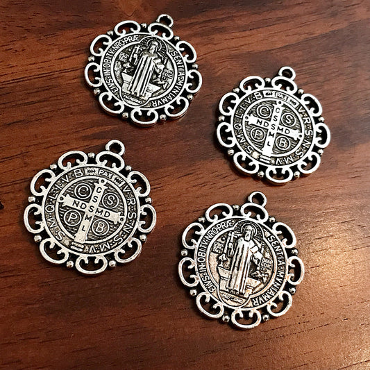 5pcs, Saint Benedict Medal, Silver Saint Benedict Medal Pendant , Devil Chasing Medal, ProtectionAgainst Evil Amulet, 1 1/4” in diameter