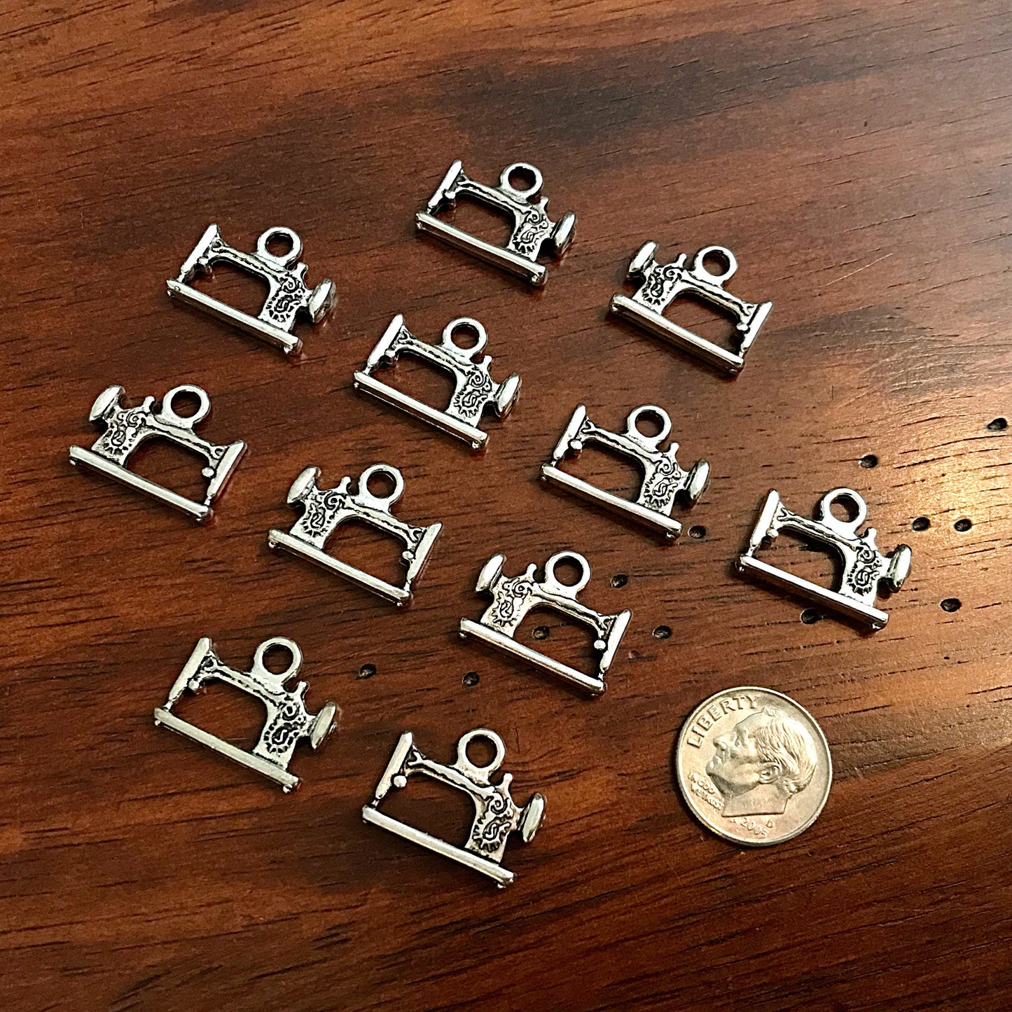12pcs, Sewing Machine Charms, Sewing Charms, Quilting Charms, Antique Silver Charms, Sewing Machine Pendants, Scissor Charms, Findings