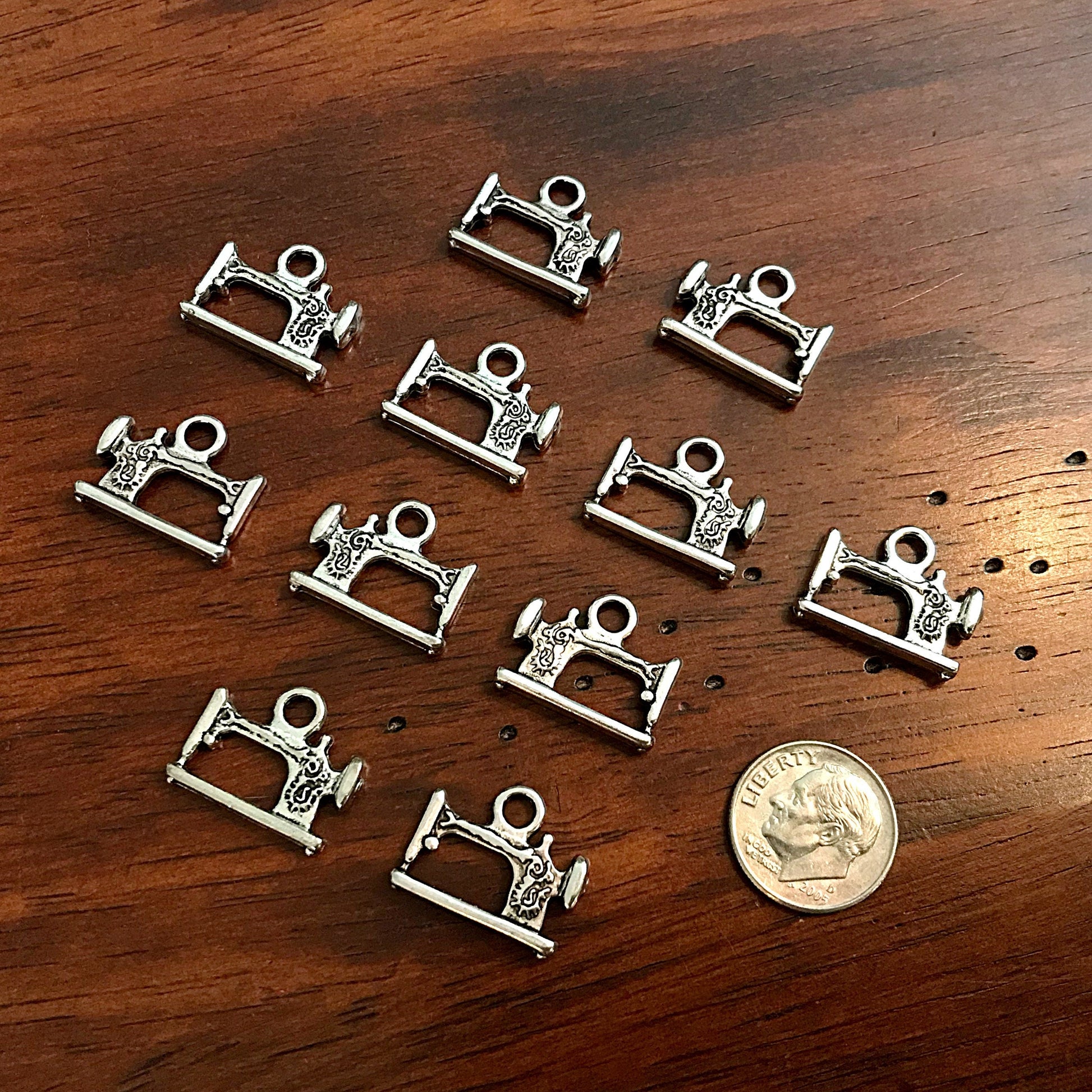 12pcs, Sewing Machine Charms, Sewing Charms, Quilting Charms, Antique Silver Charms, Sewing Machine Pendants, Scissor Charms, Findings