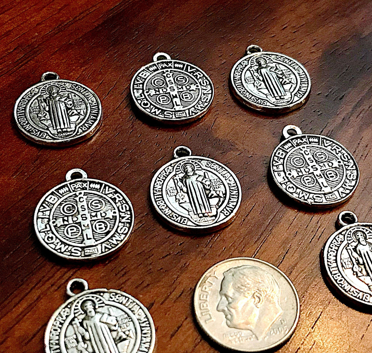 15pcs, Silver Saint Benedict Medal, Devil Chasing Medal, Protection Against Evil Amulet, Double Sided St Benedict Medals, 20mm in diameter