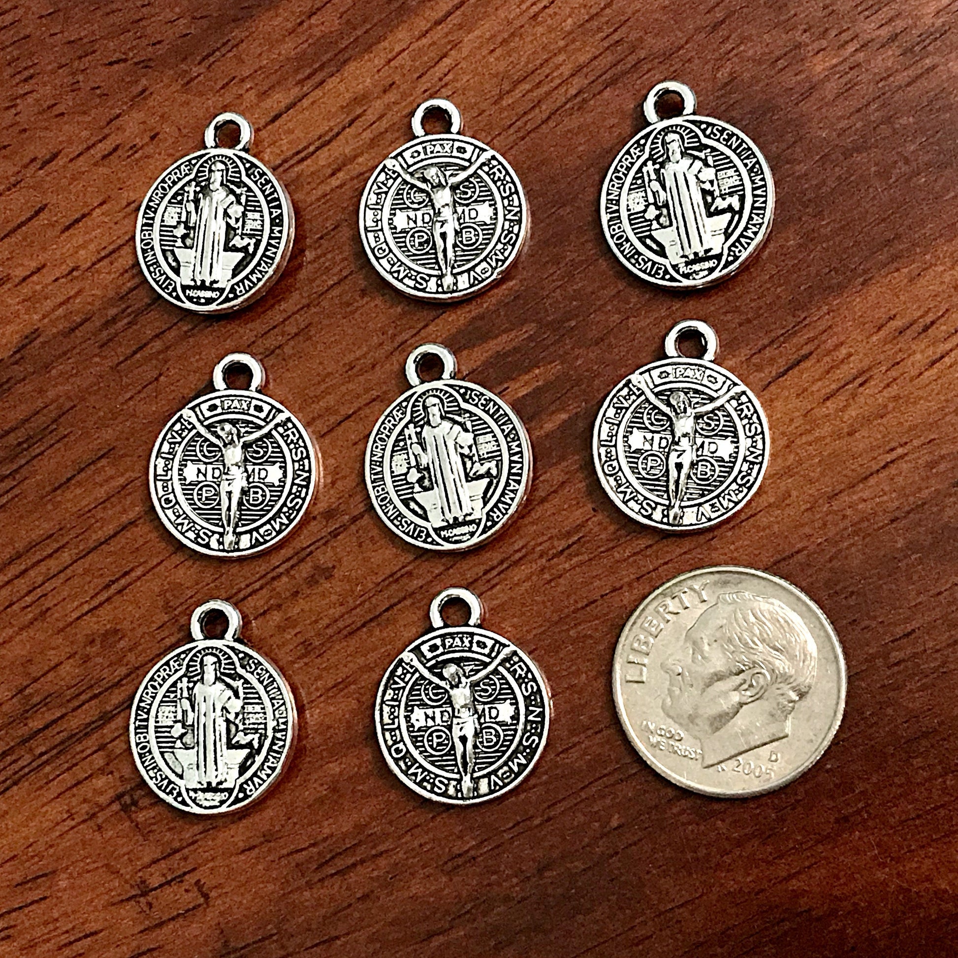 15pcs, Silver Saint Benedict Medal, Devil Chasing Medal, Protection Against Evil Amulet, Double Sided St Benedict Medals, 15mm in diameter