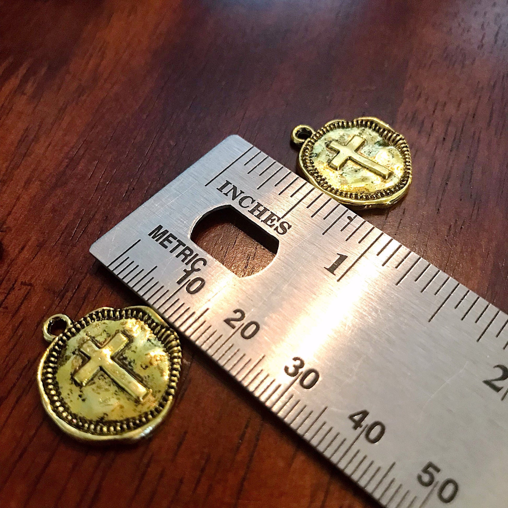 20pcs, Hammered Cross Charms, Antique Gold Cross Charms, Round Cross Charms, Disc Cross Charms, Coin Cross Charms, DIY Jewelry, Findings