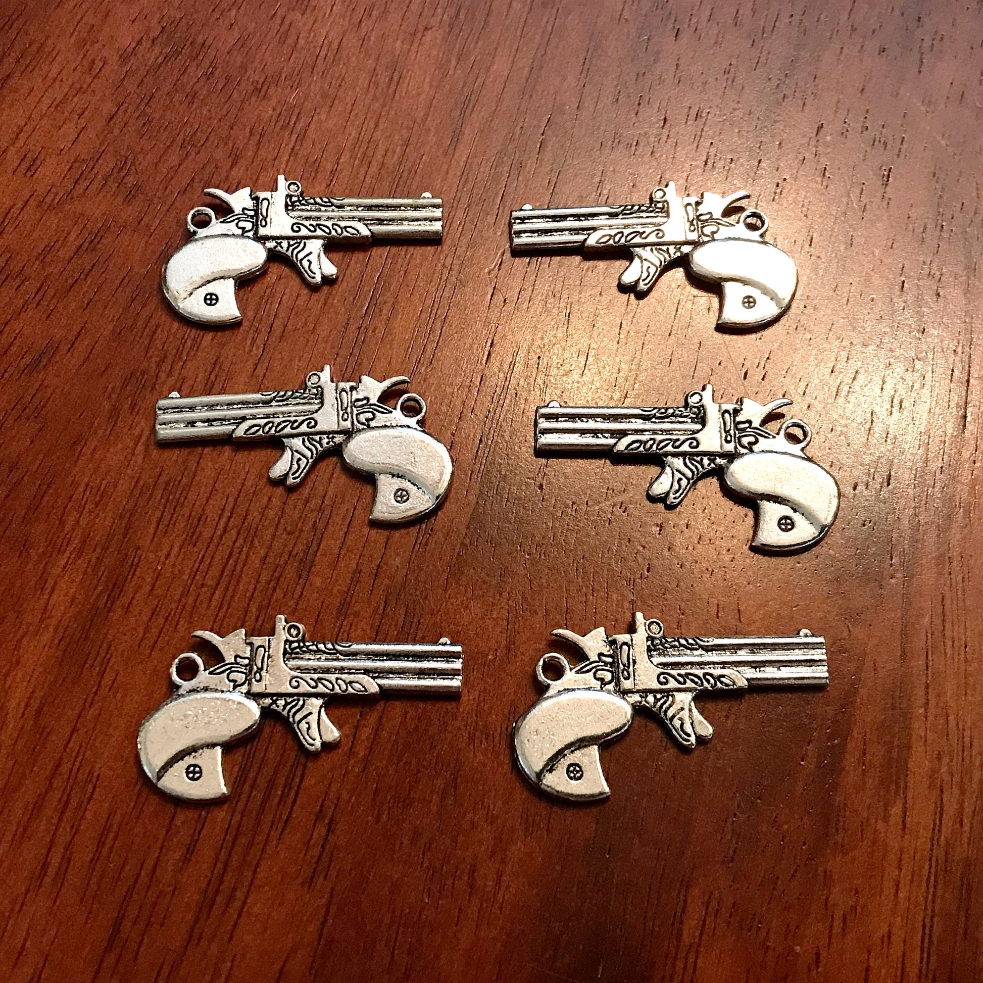 5pcs, Gun Charms, Antique Silver Charms, Gun Pendants, Pistol Charm, Double Sided Hand Gun Charms, Western Revolver Charms, Findings