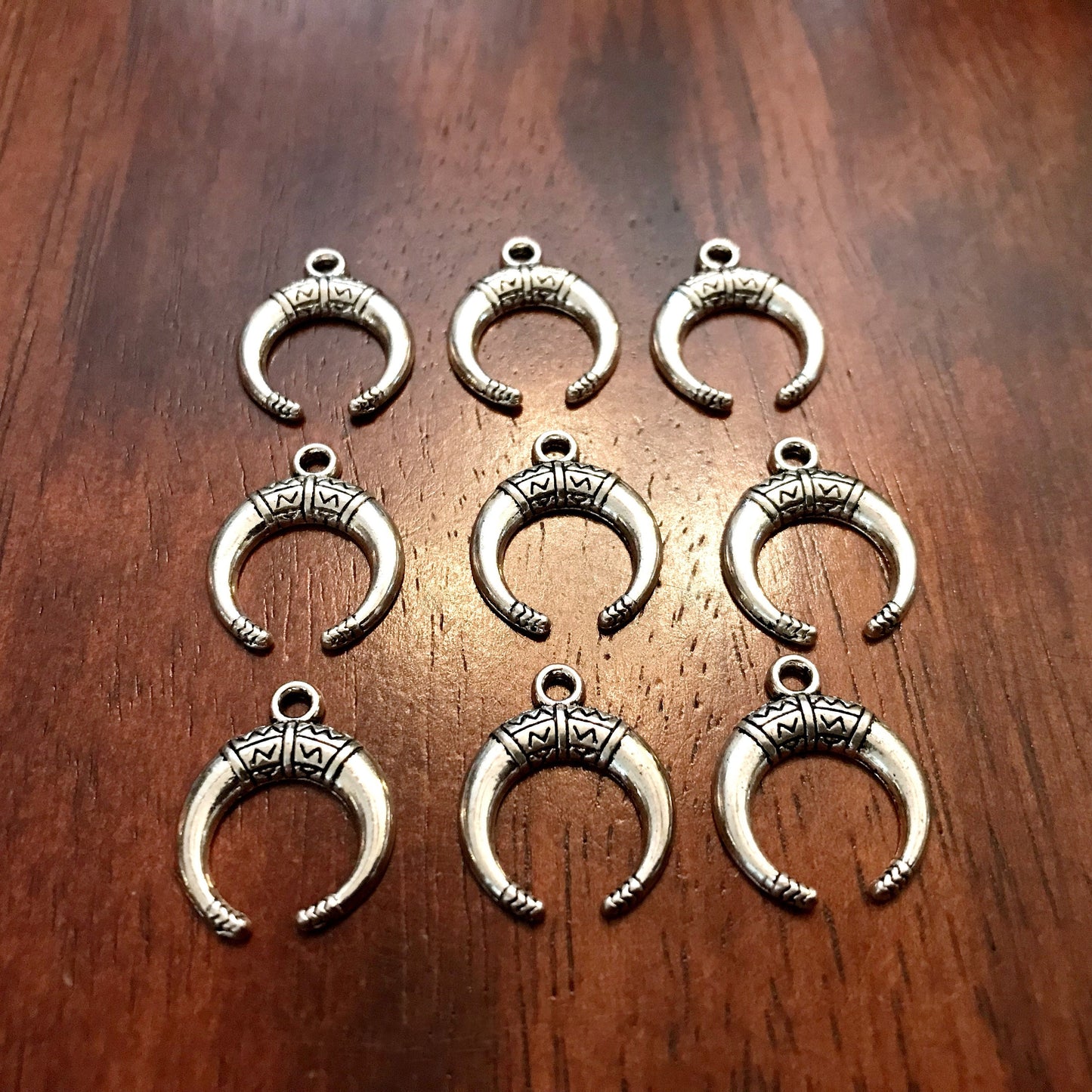 20, Crescent Moon Charms, Horn Charms, Tribal Charms, Silver Tusk Charms, Boho Moon Charms, Crescent Moon Pendants, Findings