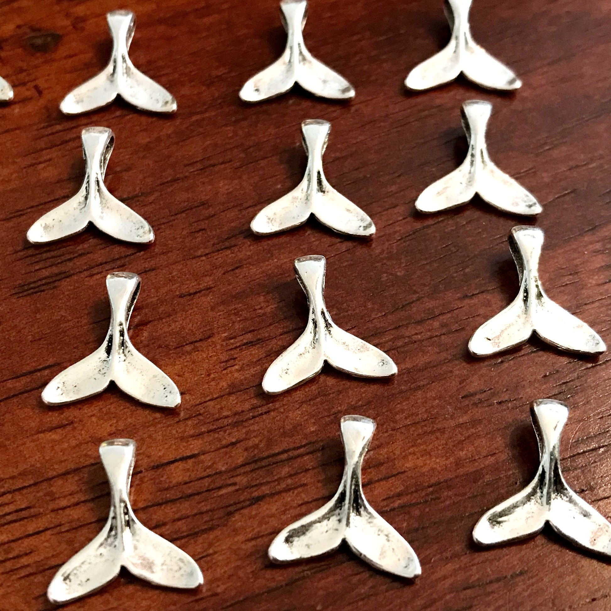 Bulk 50pcs, Whale Tail Charms, Whale Charms, Fish Tail Charms, 3D Charms, Mermaid Tail Charms, Ocean Charms, Dolphin Charms, Killer Whale