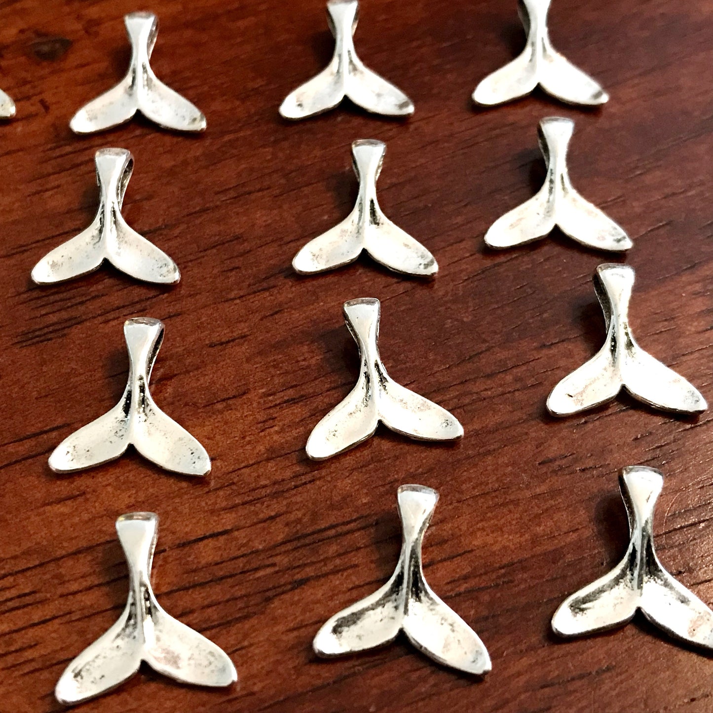 25pcs, Whale Tail Charms, Whale Charms, Fish Tail Charms, 3D Charms, Mermaid Tail Charms, Ocean Fish Charms, Dolphin Charms, Killer Whale