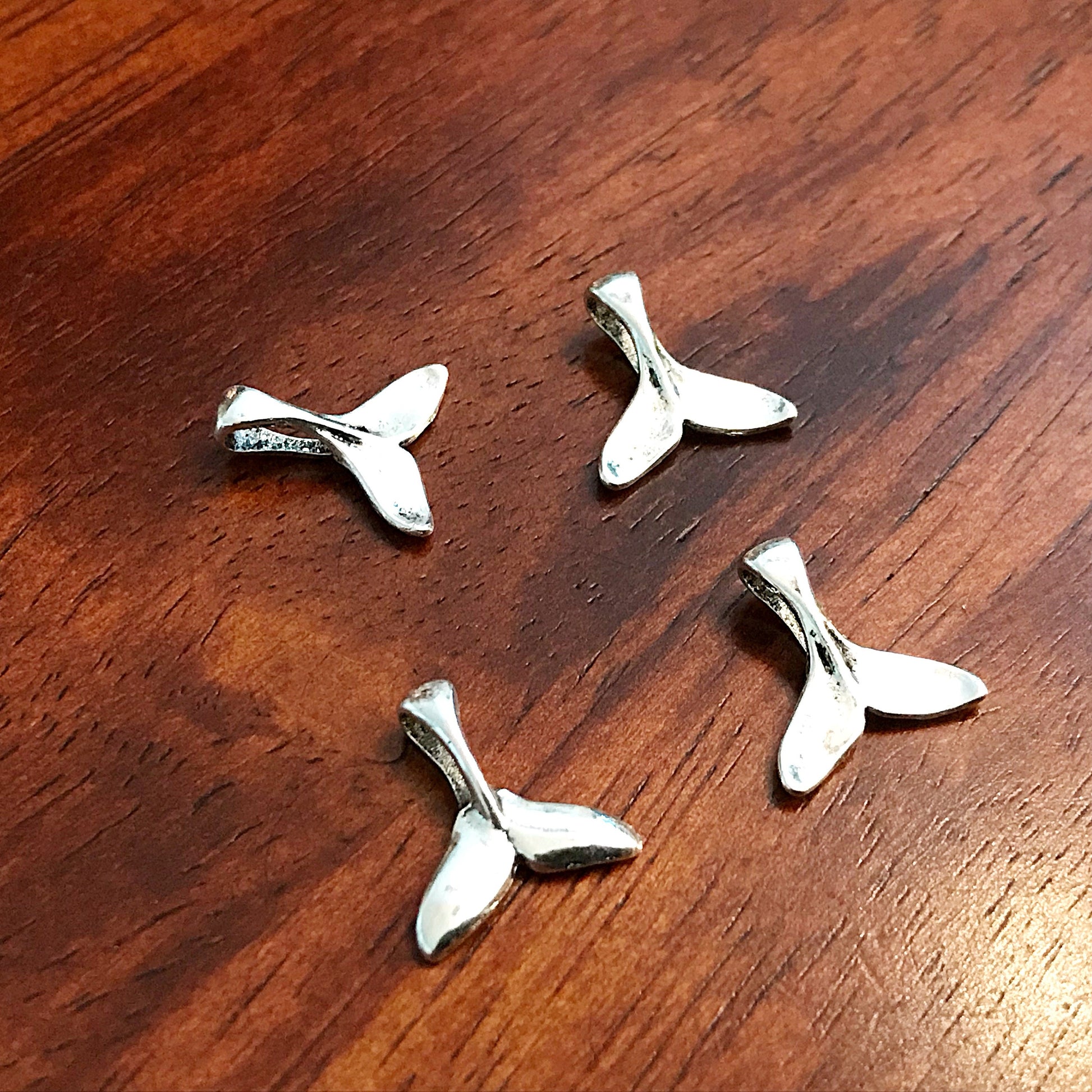 Bulk 50pcs, Whale Tail Charms, Whale Charms, Fish Tail Charms, 3D Charms, Mermaid Tail Charms, Ocean Charms, Dolphin Charms, Killer Whale