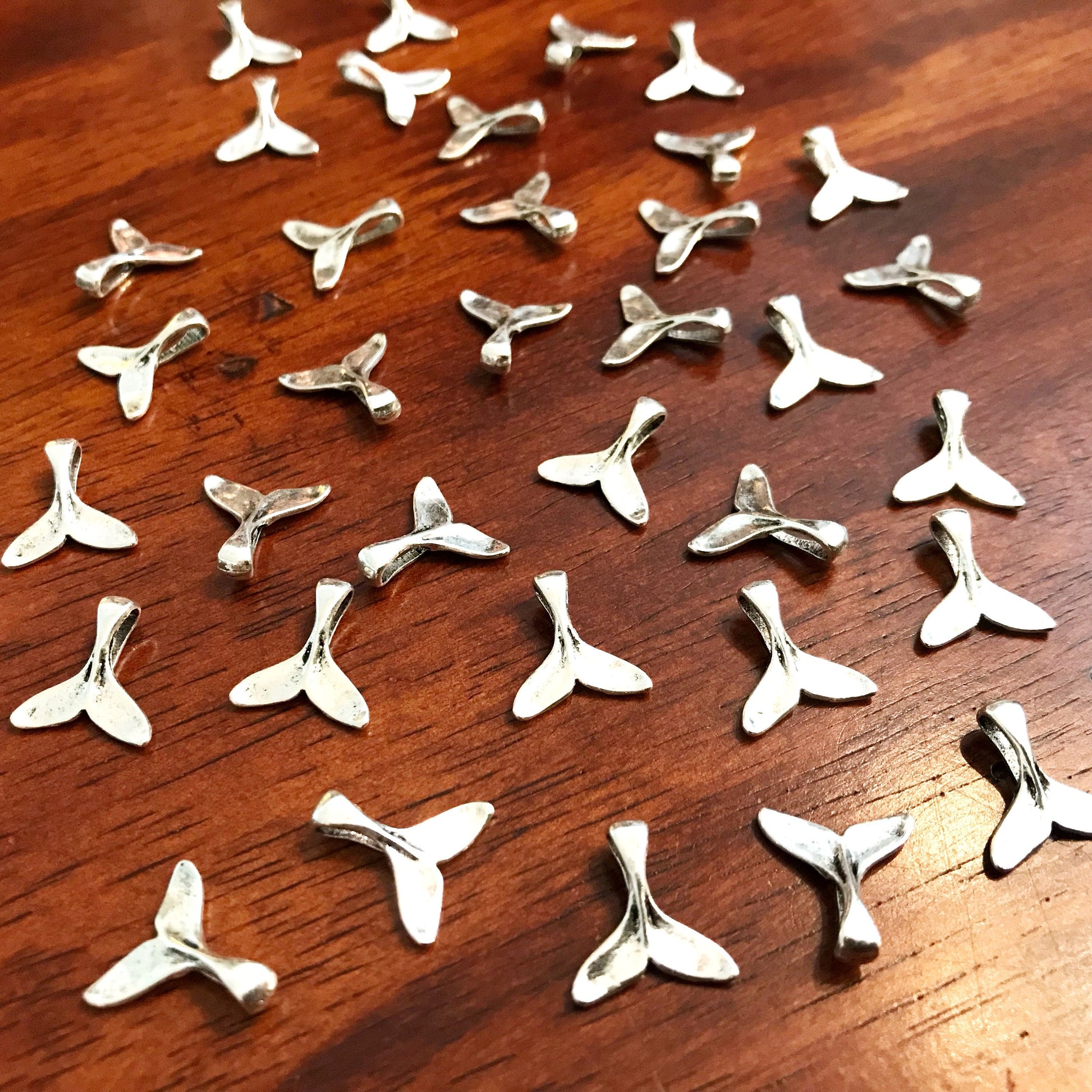 Bulk 50pcs, Whale Tail Charms, Whale Charms, Fish Tail Charms, 3D Charms, Mermaid Tail Charms, Ocean Charms, Dolphin Charms, Killer Whale