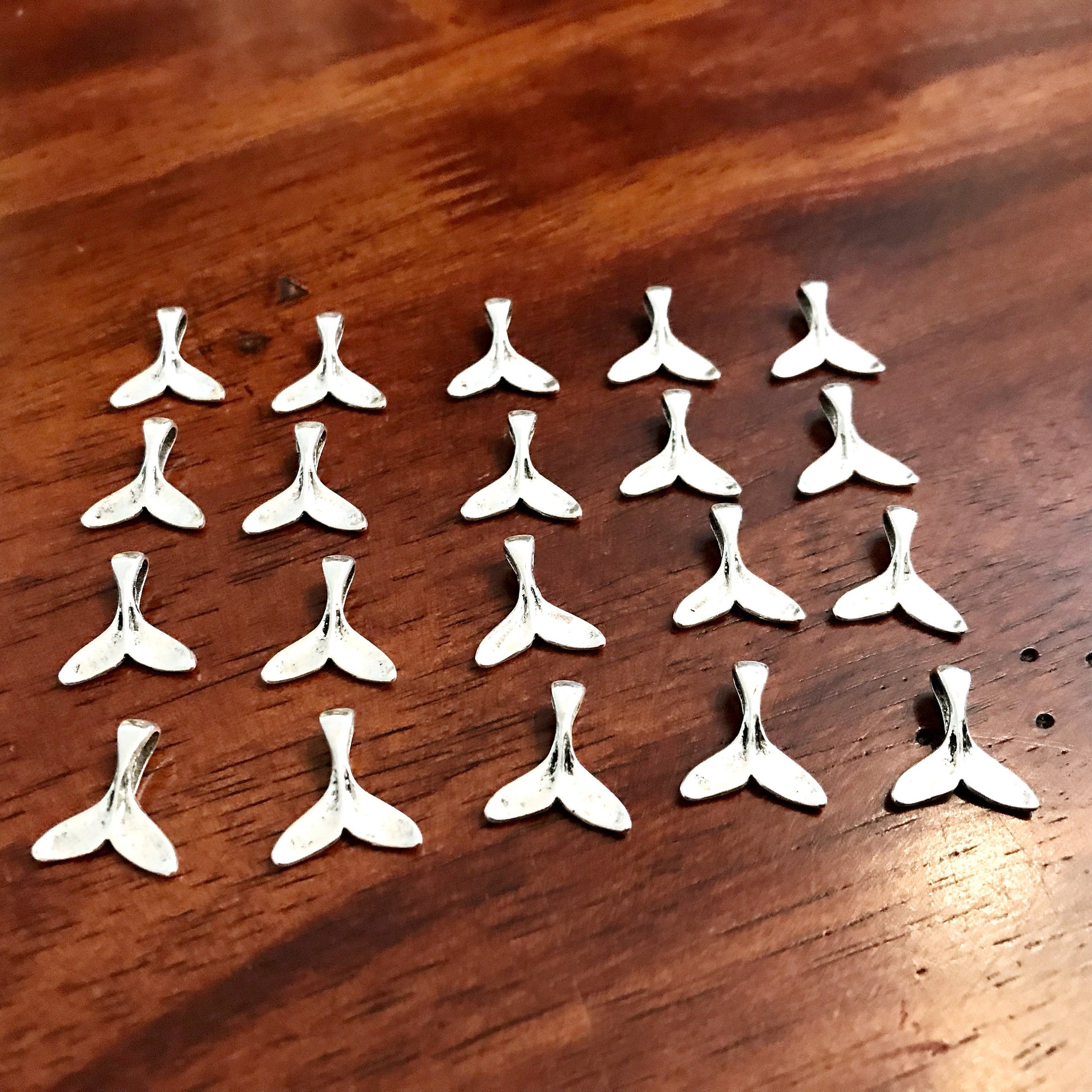 25pcs, Whale Tail Charms, Whale Charms, Fish Tail Charms, 3D Charms, Mermaid Tail Charms, Ocean Fish Charms, Dolphin Charms, Killer Whale