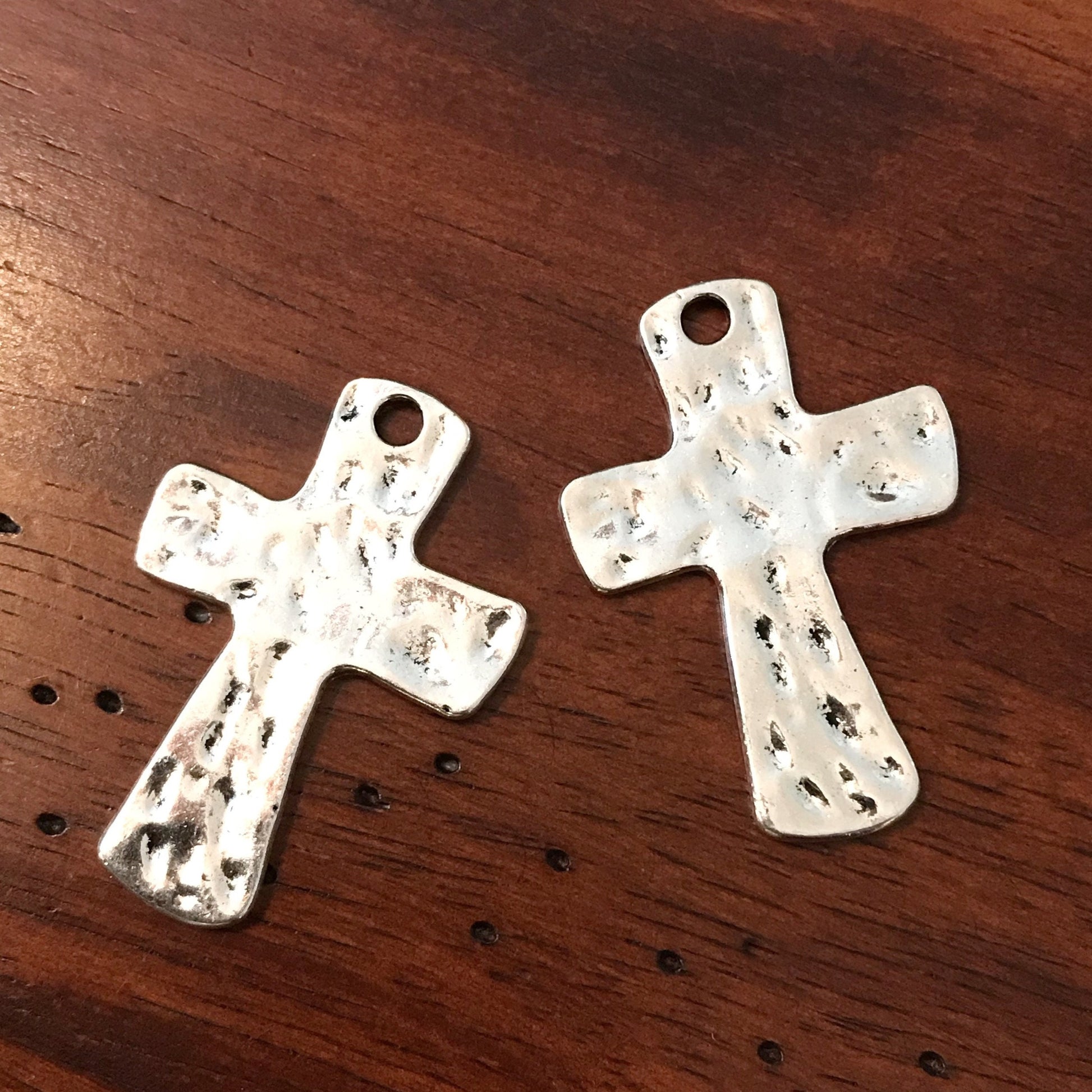 5 Large Silver Cross Pendants, Antique Silver Cross, Hammered Metal Cross, Silver Cross Charms, Large Cross Charms, Cross Pendants, Findings