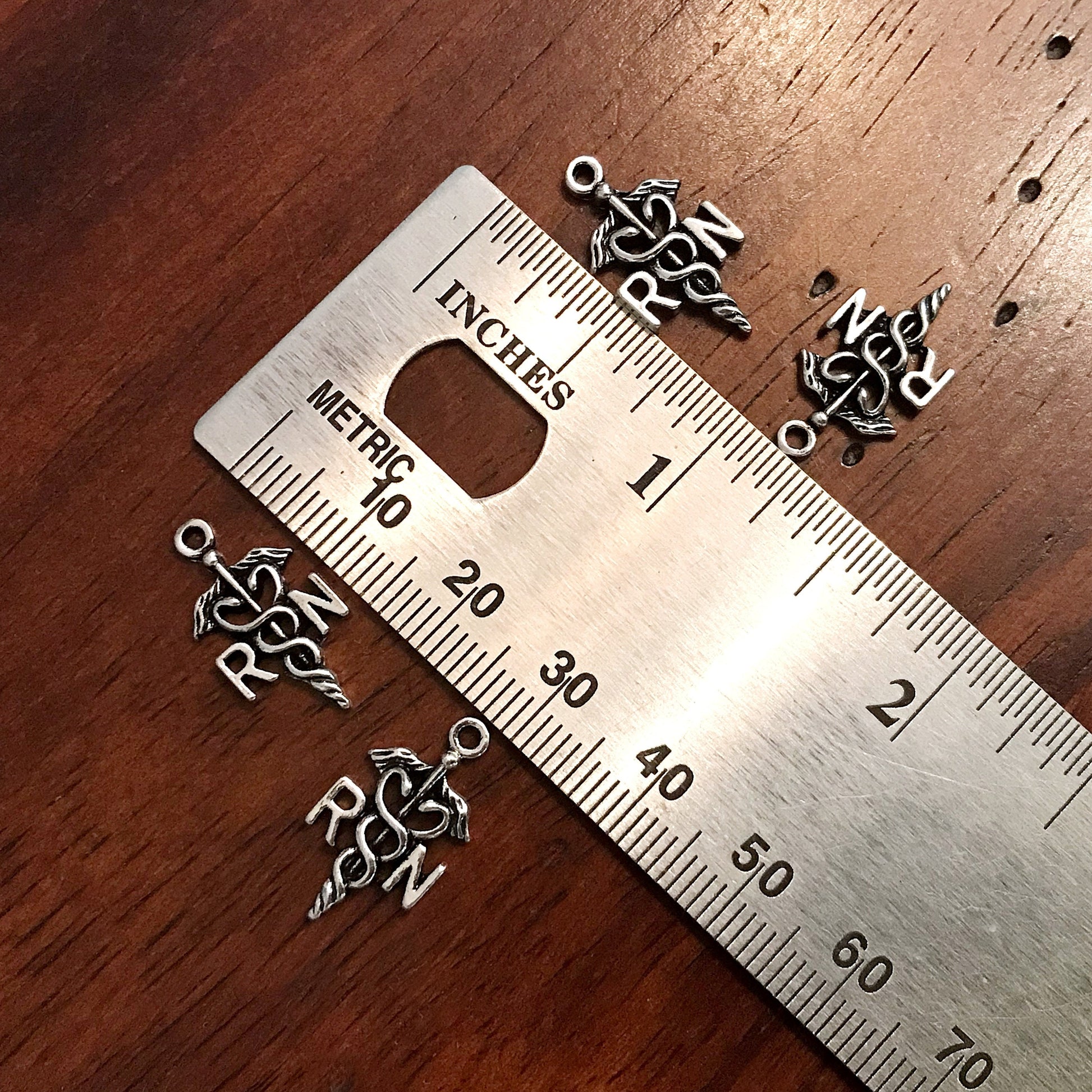 25pcs RN Charms, RN Pendants, Caduceus Charms, Nurse Charms, Registered Nurse Charms, Nursing Charms, Medical Symbol Charms, RN Caduceus
