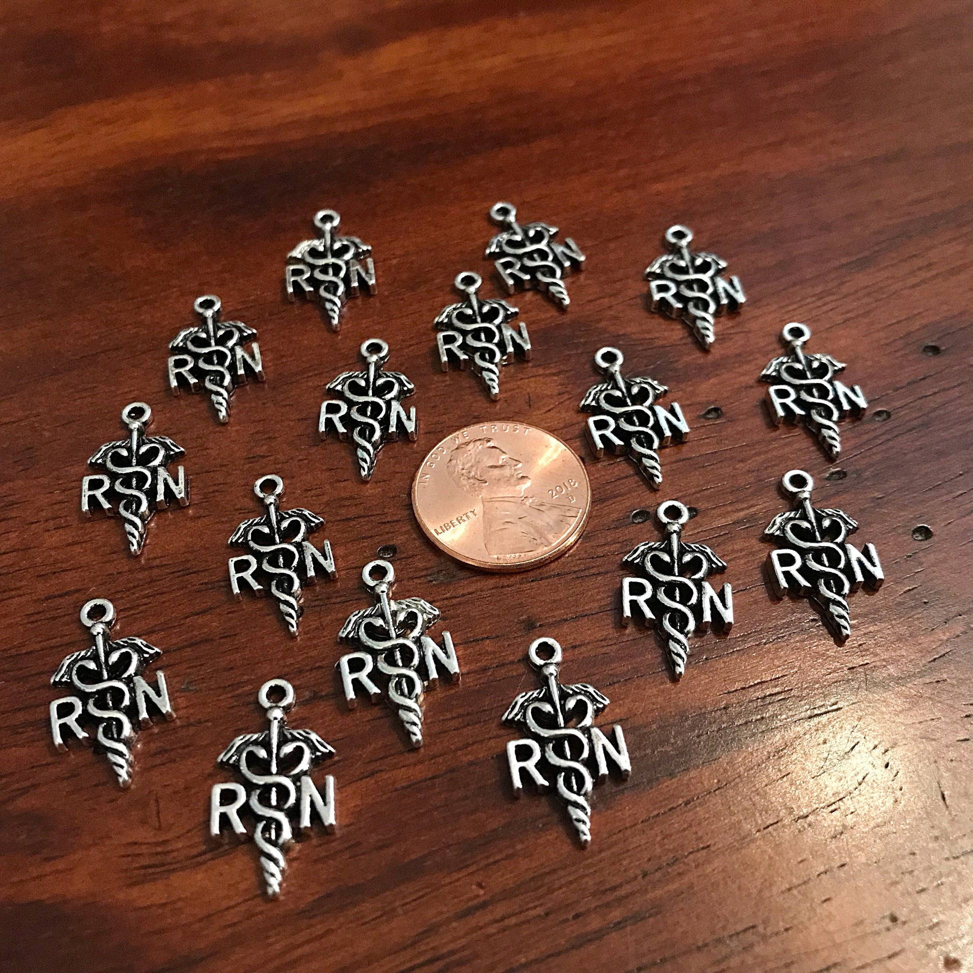 25pcs RN Charms, RN Pendants, Caduceus Charms, Nurse Charms, Registered Nurse Charms, Nursing Charms, Medical Symbol Charms, RN Caduceus