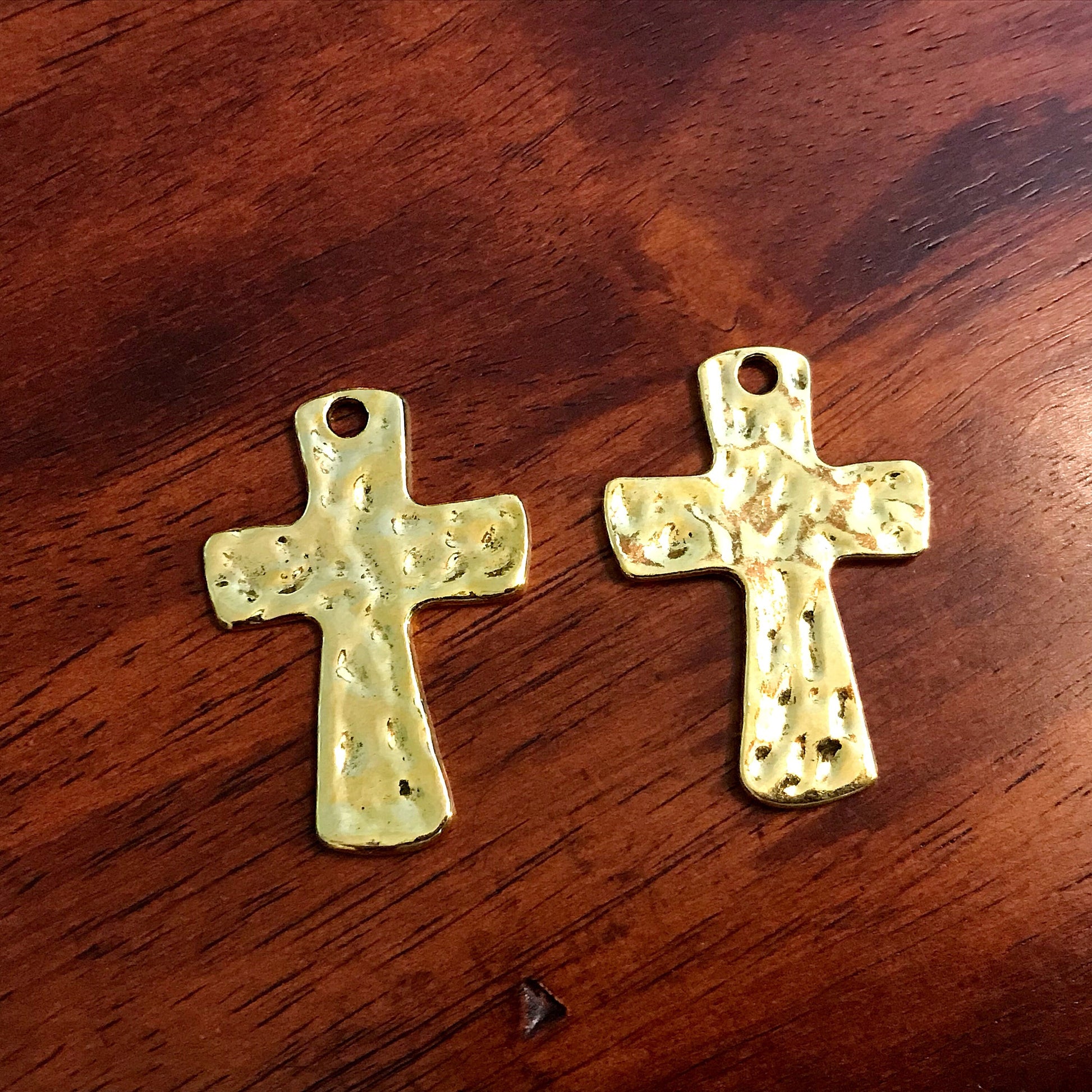 5pcs Large Cross Pendants, Antique Gold Cross, Hammered Cross Pendants, Gold Tone Cross Pendants, Crucifix, Double Sided Cross, Findings