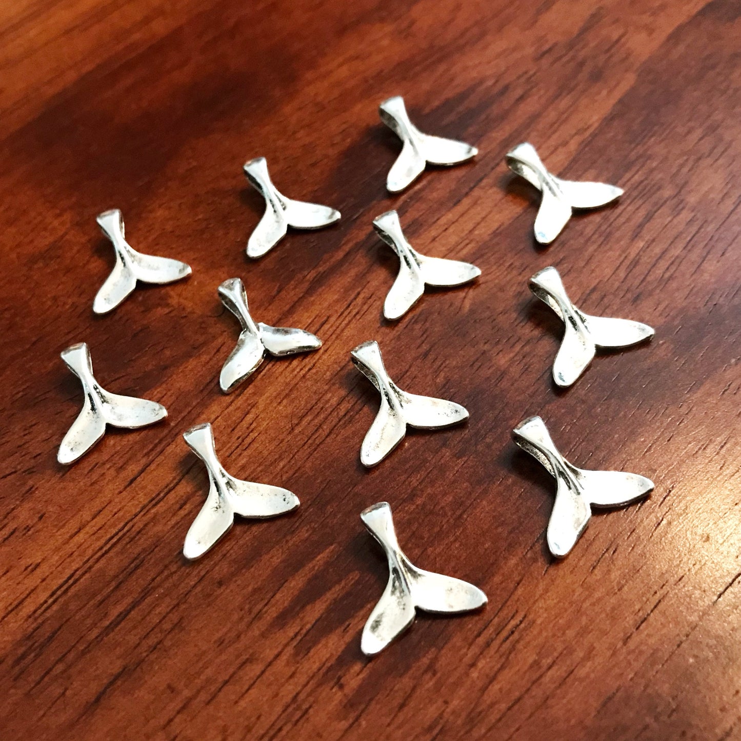 25pcs, Whale Tail Charms, Whale Charms, Fish Tail Charms, 3D Charms, Mermaid Tail Charms, Ocean Fish Charms, Dolphin Charms, Killer Whale