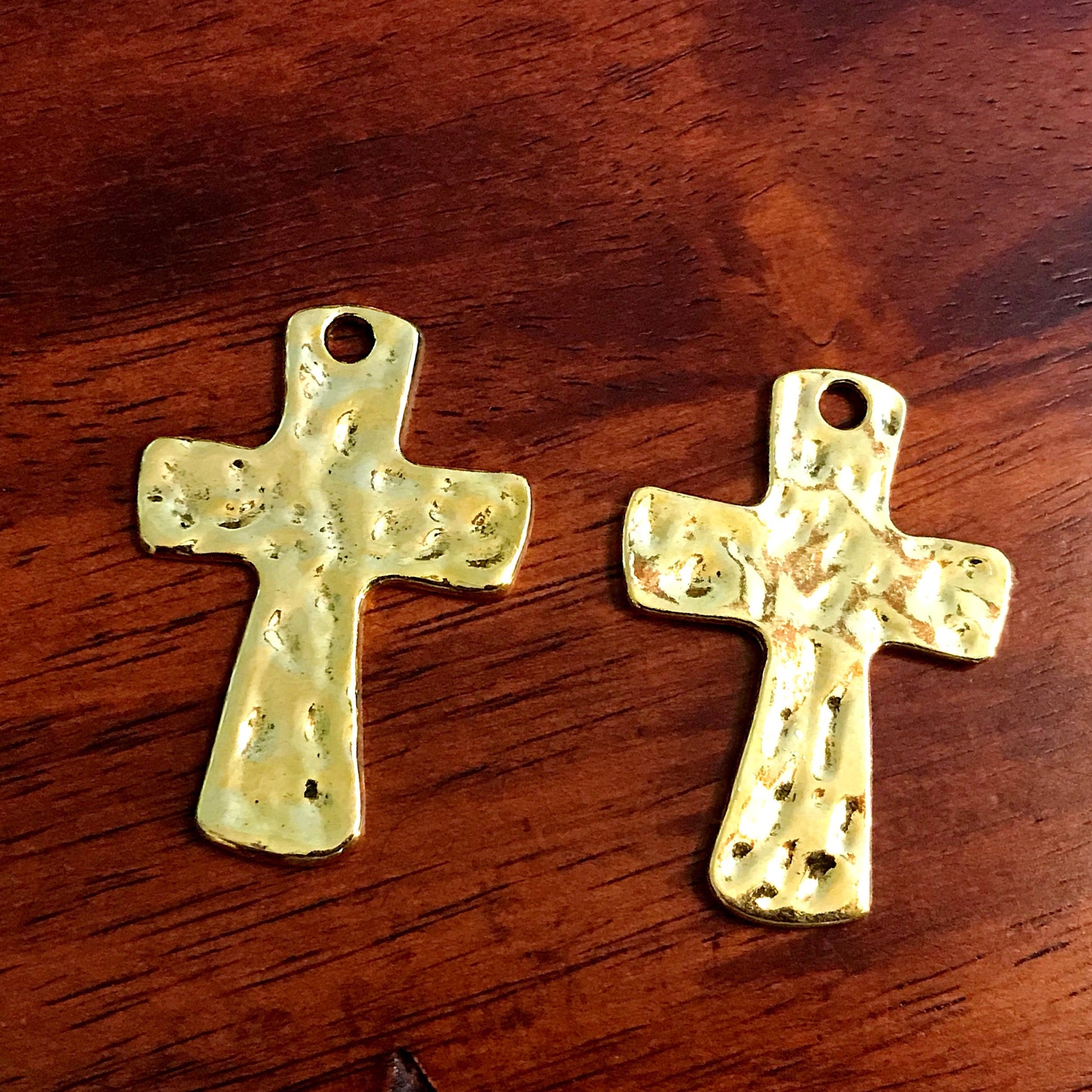 5pcs Large Cross Pendants, Antique Gold Cross, Hammered Cross Pendants, Gold Tone Cross Pendants, Crucifix, Double Sided Cross, Findings