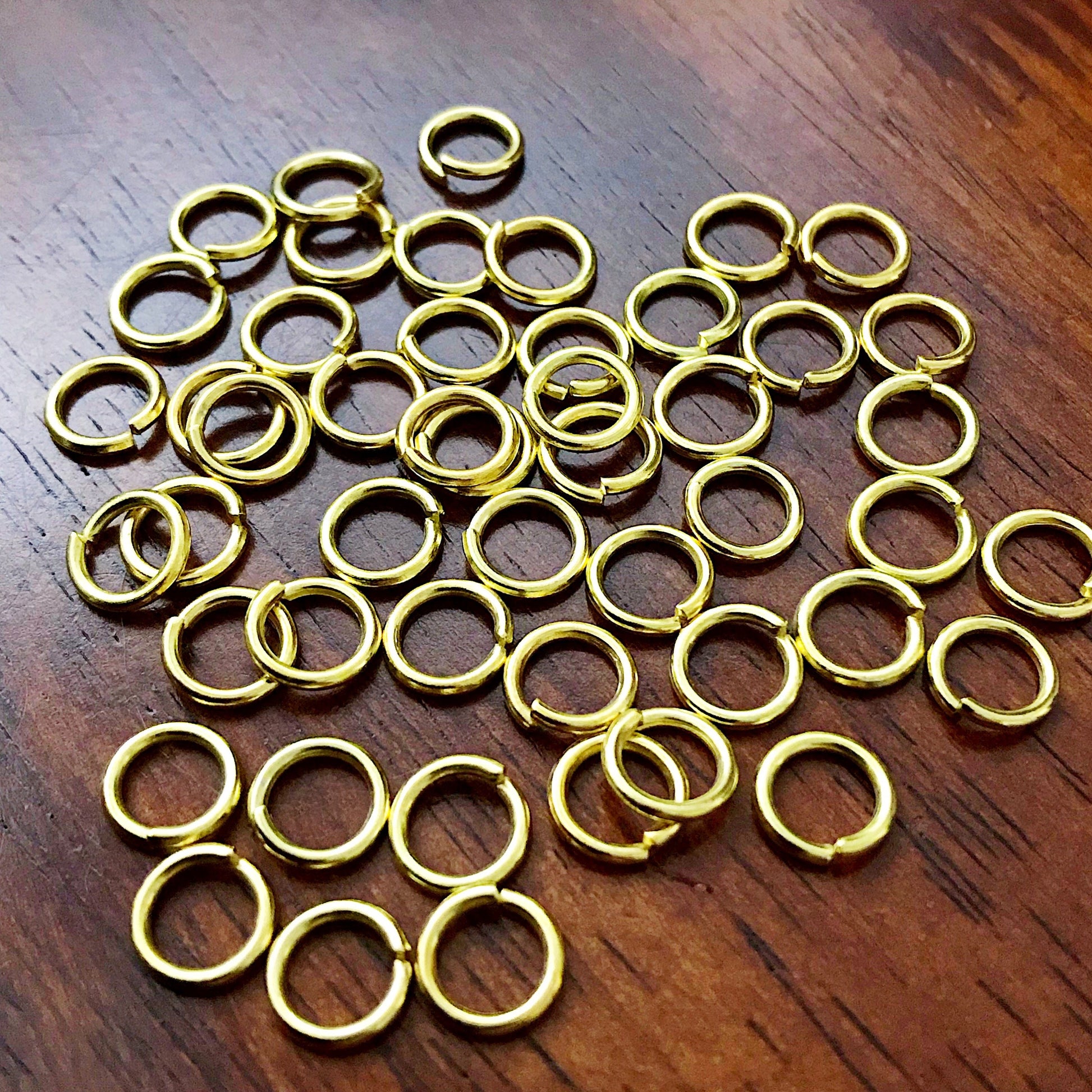 100pcs, 8x1mm Strong Jump Rings, 8 x 1mm Gold Tone Jump Rings, Heavy Duty 8mm x 1mm Jumprings, Industrial Strength Jump Rings, Findings